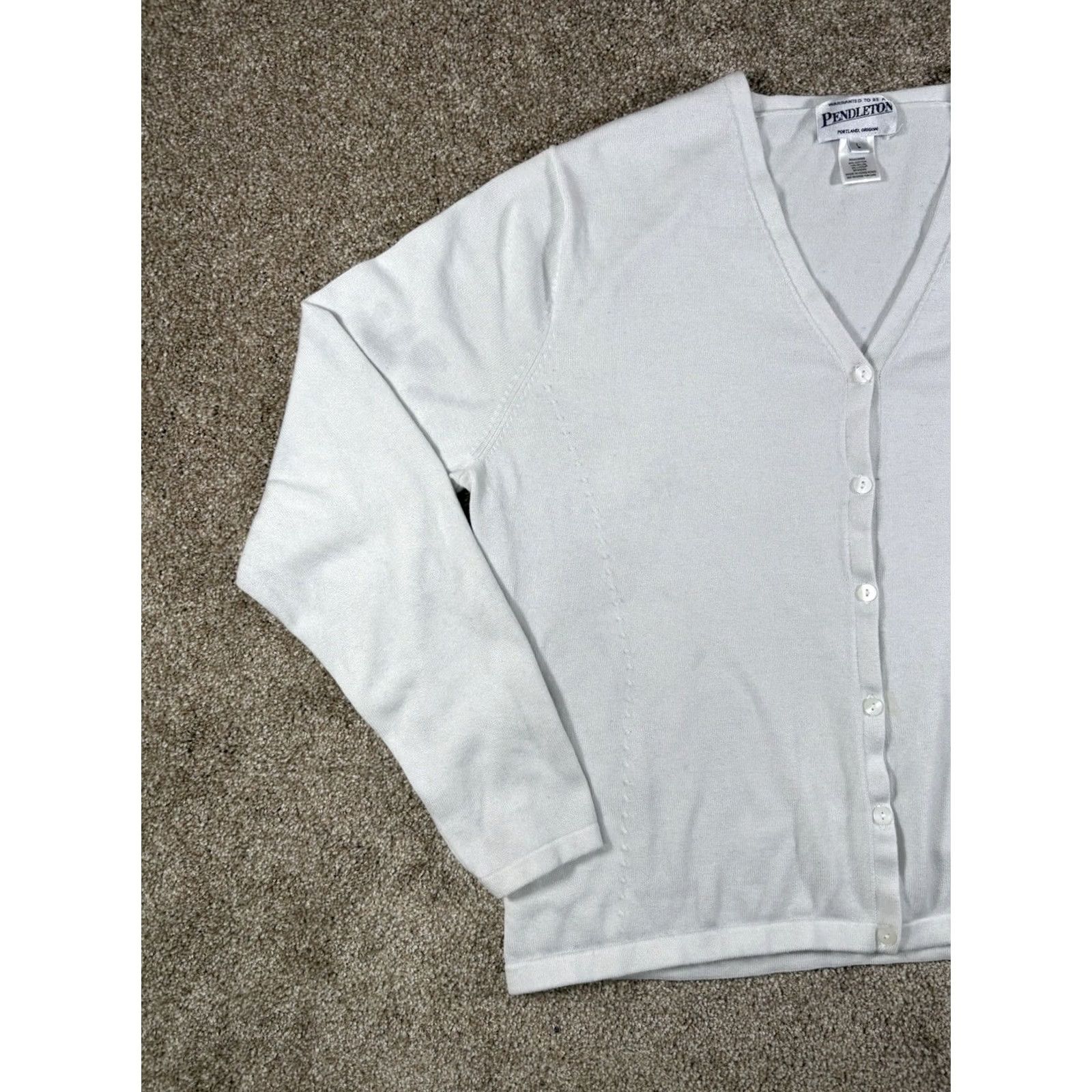 Pendleton VINTAGE Pendleton Sweater Womens Large White Knit Cardigan Button Size L / US 10 / IT 46 - 2 Thumbnail