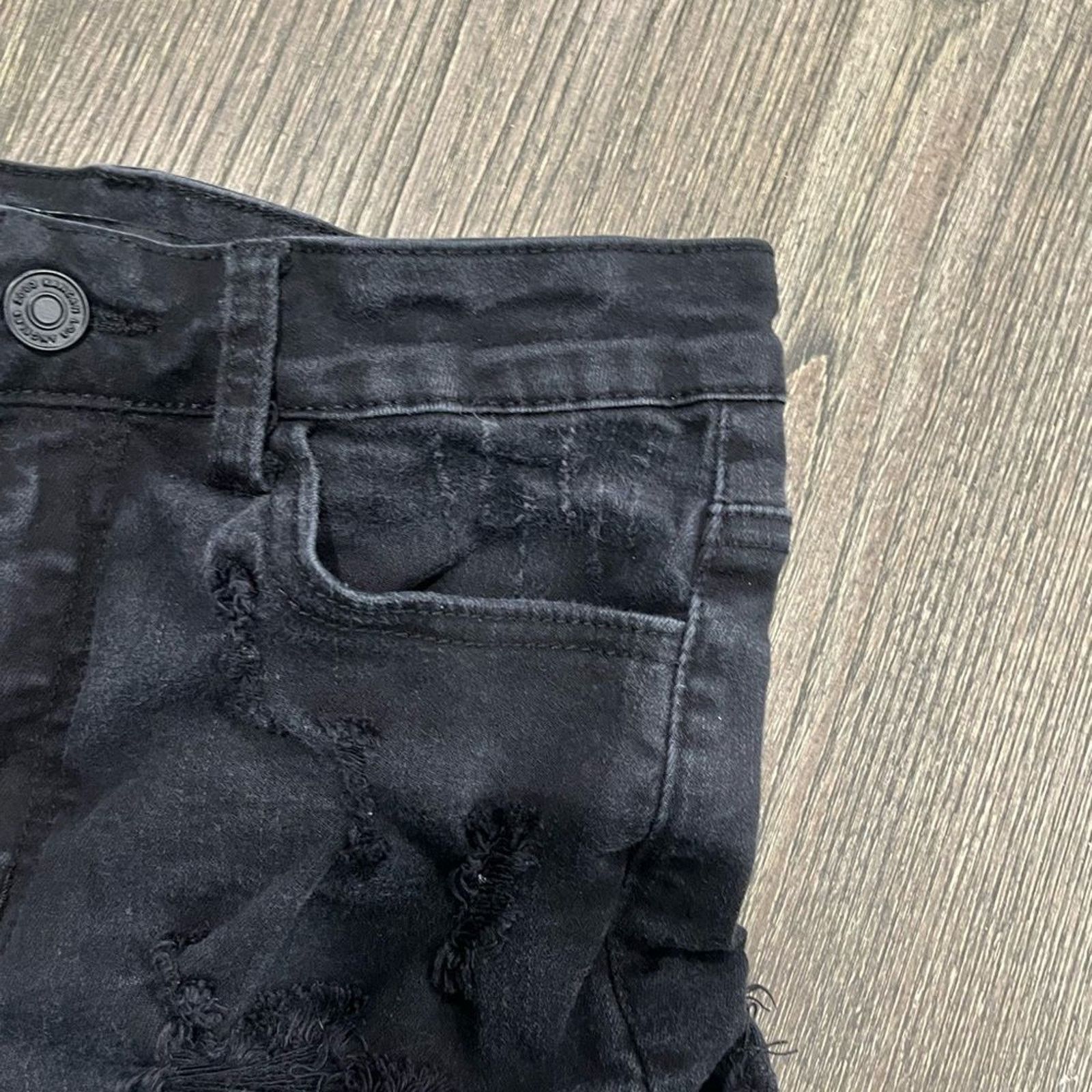 Kanata Hand Knits KanCan Quennie Distressed Shorts Raw Hem Mid-Rise Size 26 Size 26" / US 2 / IT 38 - 3 Thumbnail