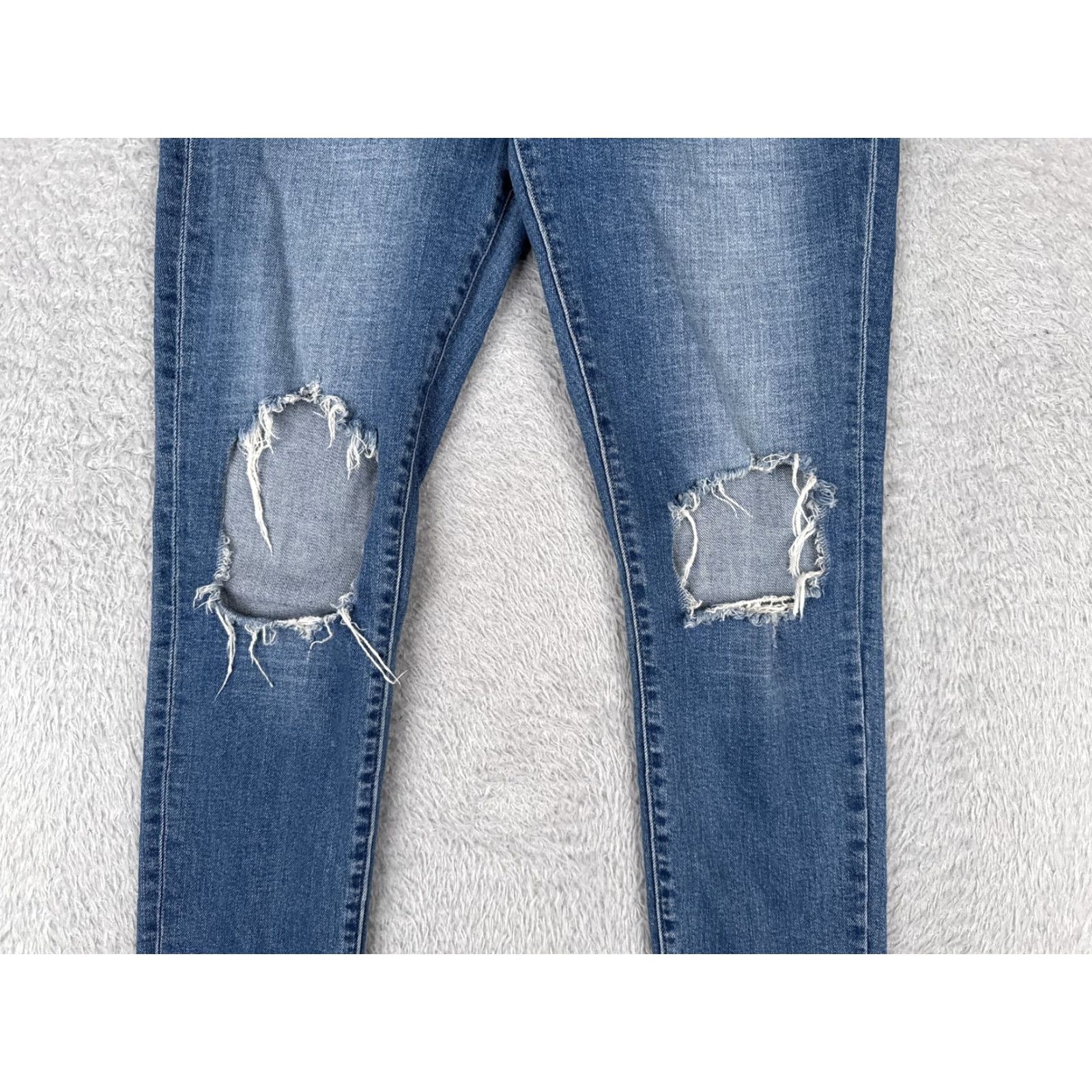 Levi's Levi's 721 High Rise Skinny Jeans Womens 30 Blue Distressed Denim Size 30" / US 8 / IT 44 - 3 Thumbnail