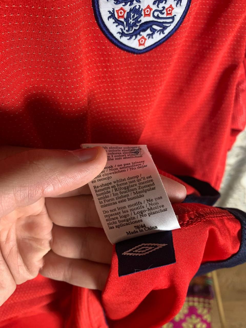 Umbro × Vintage VERY RARE UMBRO ENGLAND RETRO SOCCER JERSEY BLOKECORE Y2K Size US XL / EU 56 / 4 - 5 Thumbnail