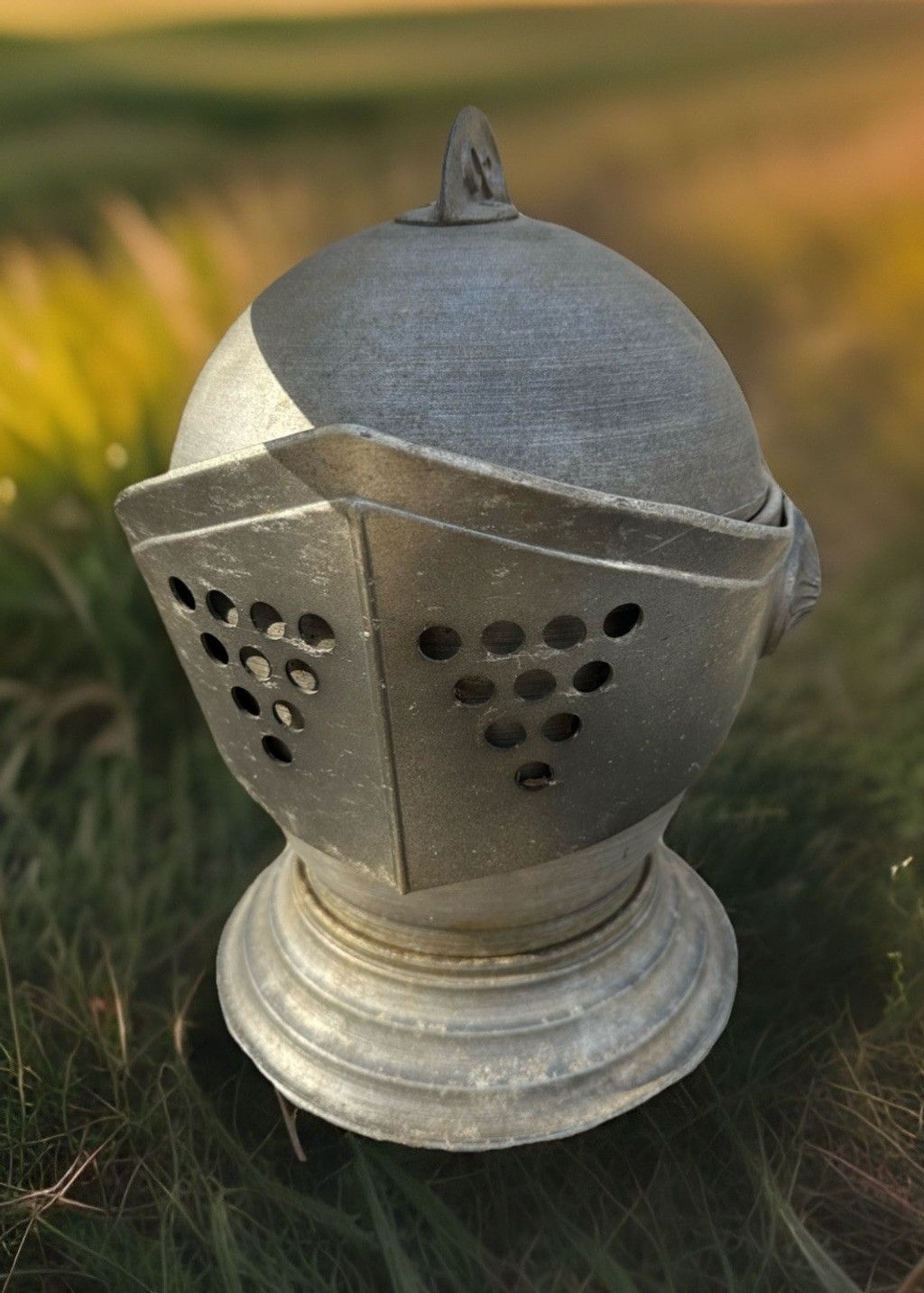 Knightsbridge Vintage 60-70's Italy Metal Armor Medieval Ice Bucket King K Size ONE SIZE - 1 Thumbnail