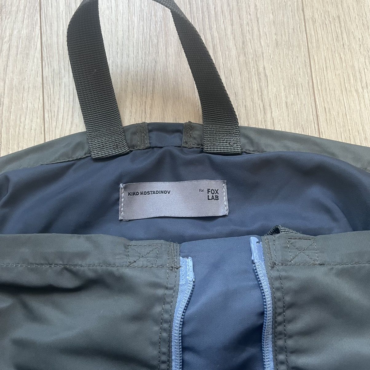 Kiko Kostadinov Fox Lab Expandable Bag in Olive/Blue Size ONE SIZE - 5 Thumbnail