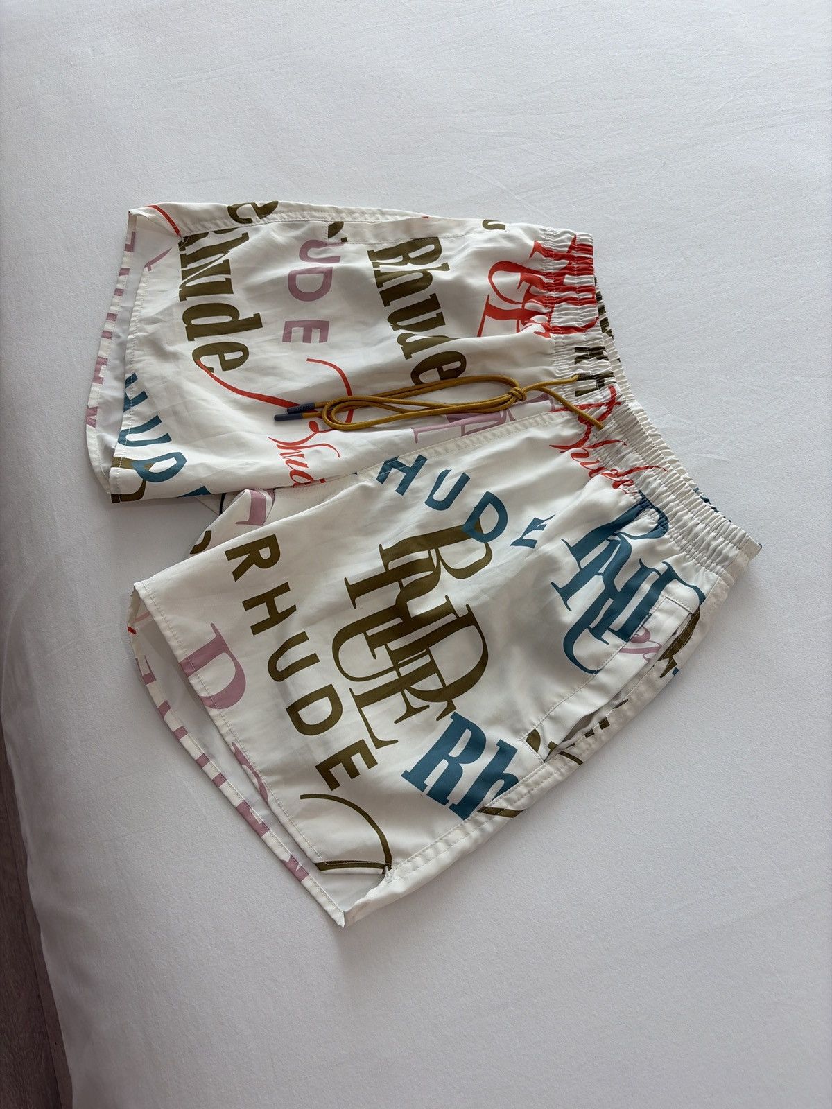 Rhude Rhude ‘Mash Up Logo Swim Trunks Cream/Multicolor’ Size US 26 / EU 42 - 3 Thumbnail