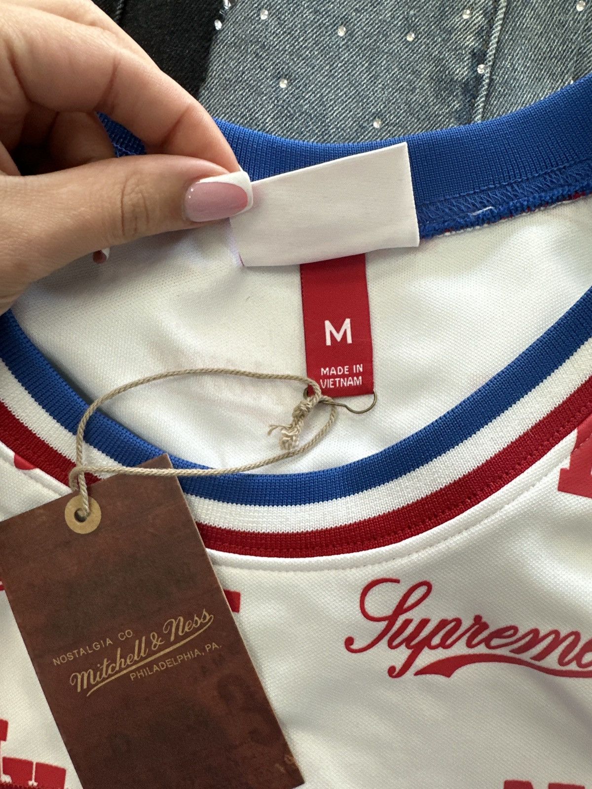 Supreme Supreme Mitchell & Ness Monogram Basketball Jersey White Size US M / EU 48-50 / 2 - 4 Thumbnail