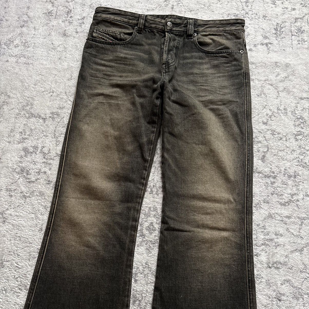 Diesel Diesel 1998 D-Buck Dirty Washed Bootcut Jeans | Size 30 Size US 30 / EU 46 - 3 Thumbnail