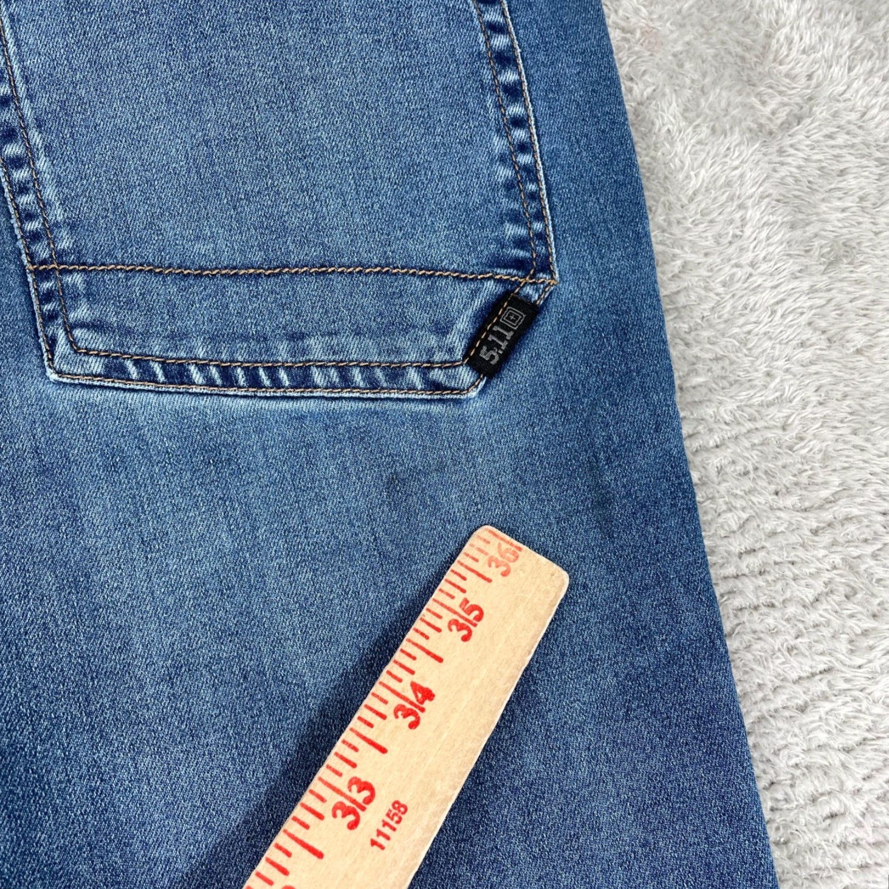 Vintage VINTAGE? No. 5.11 Tactical Jeans Mens 32x31 Blue Straight Leg Utility Workwear Denim Size US 32 / EU 48 - 3 Thumbnail