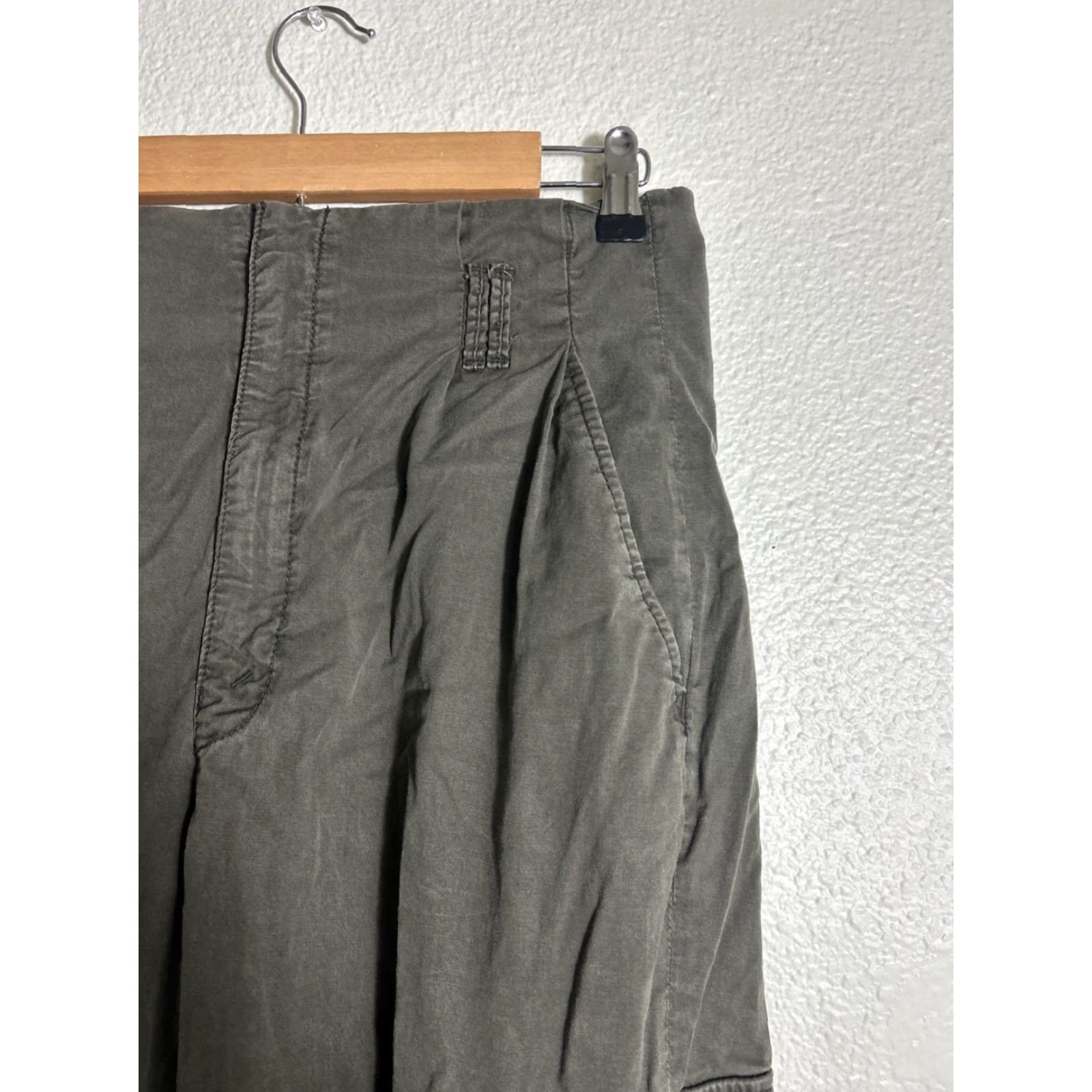 White House Black Market VINTAGE White House Black Market cargo pants Olive 30x24 Size 8 Women Tapered Regular Adult Pants Womens Size 30" / US 8 / IT 44 - 4 Thumbnail