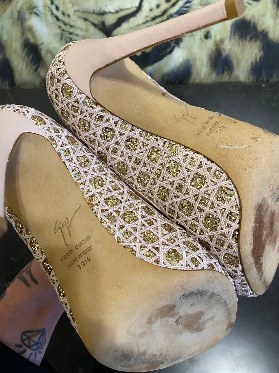 Giuseppe Zanotti Authentic Giuseppe Zanotti embroidered pump heels Size US 9.5 / IT 39.5 - 14 Thumbnail