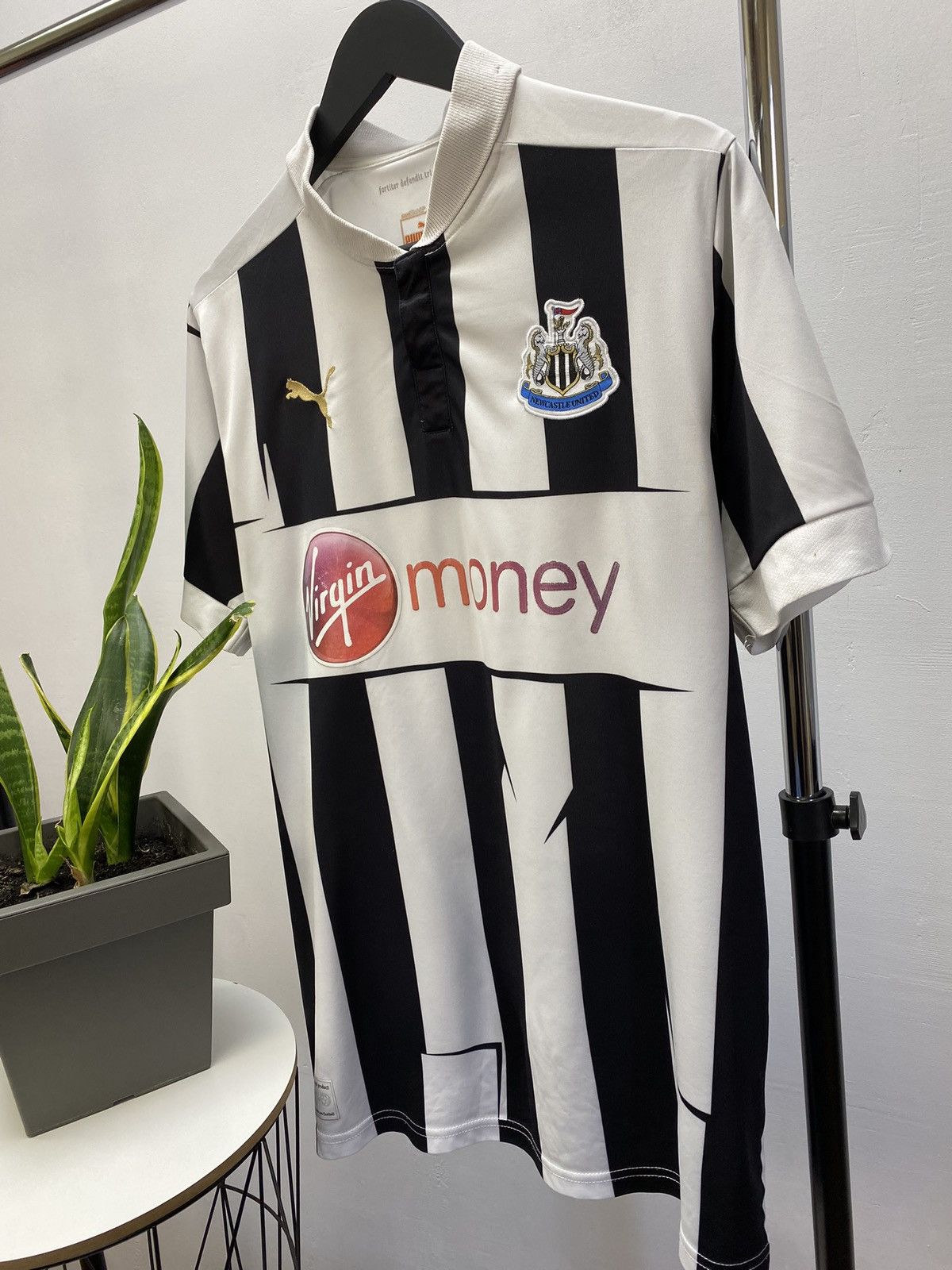 Puma Newcastle United Shirt Jersey 2012-2013 Puma Virgin Money Size US L / EU 52-54 / 3 - 2 Thumbnail