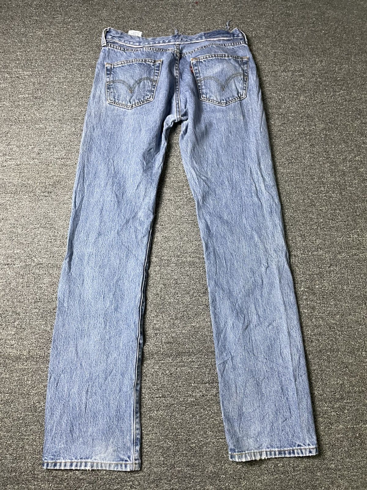 Levi's × Vintage LEVIS 501 Straight Cut Fit Jeans (106) Size US 31 - 9 Thumbnail