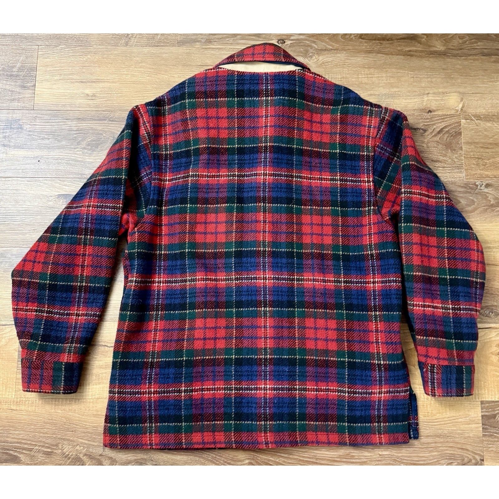Eddie Bauer Vtg Eddie Bauer Jacket Tartan Wool Plaid Button Barn Coat Size M / US 6-8 / IT 42-44 - 2 Thumbnail