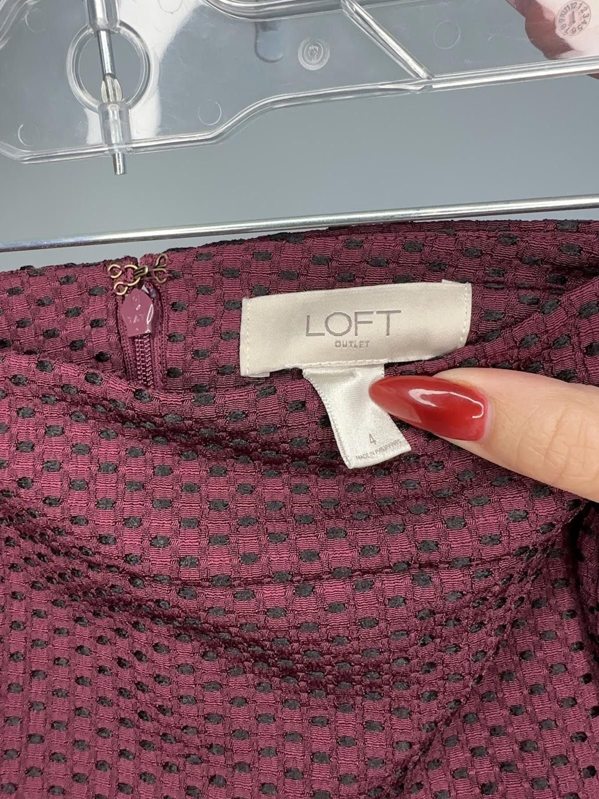 Other Ann Taylor Loft - Burgundy Mini Skirt - Sz. 4 Size 27" / US 4 / IT 40 - 5 Thumbnail