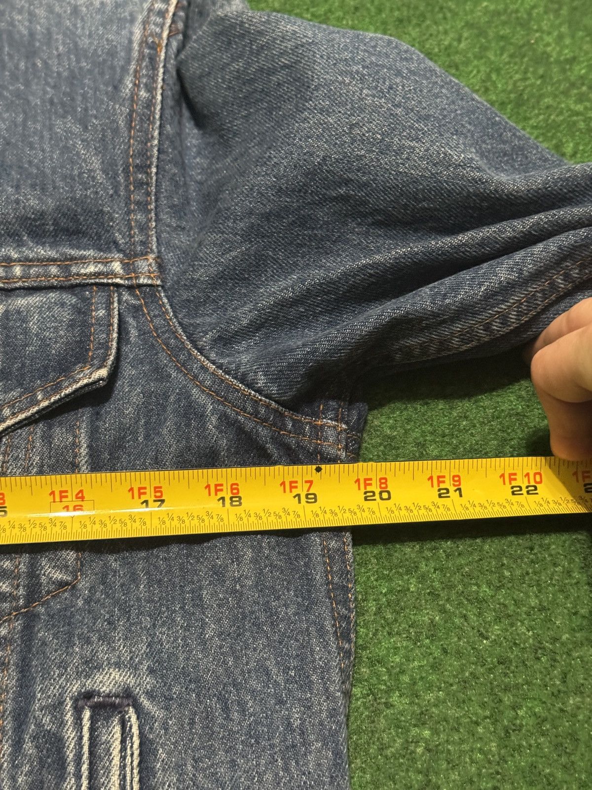 Levi's Vintage Clothing Vintage 90s Levi’s 70506 Denim Trucker Grunge Med 38 Jacket Size US M / EU 48-50 / 2 - 7 Thumbnail