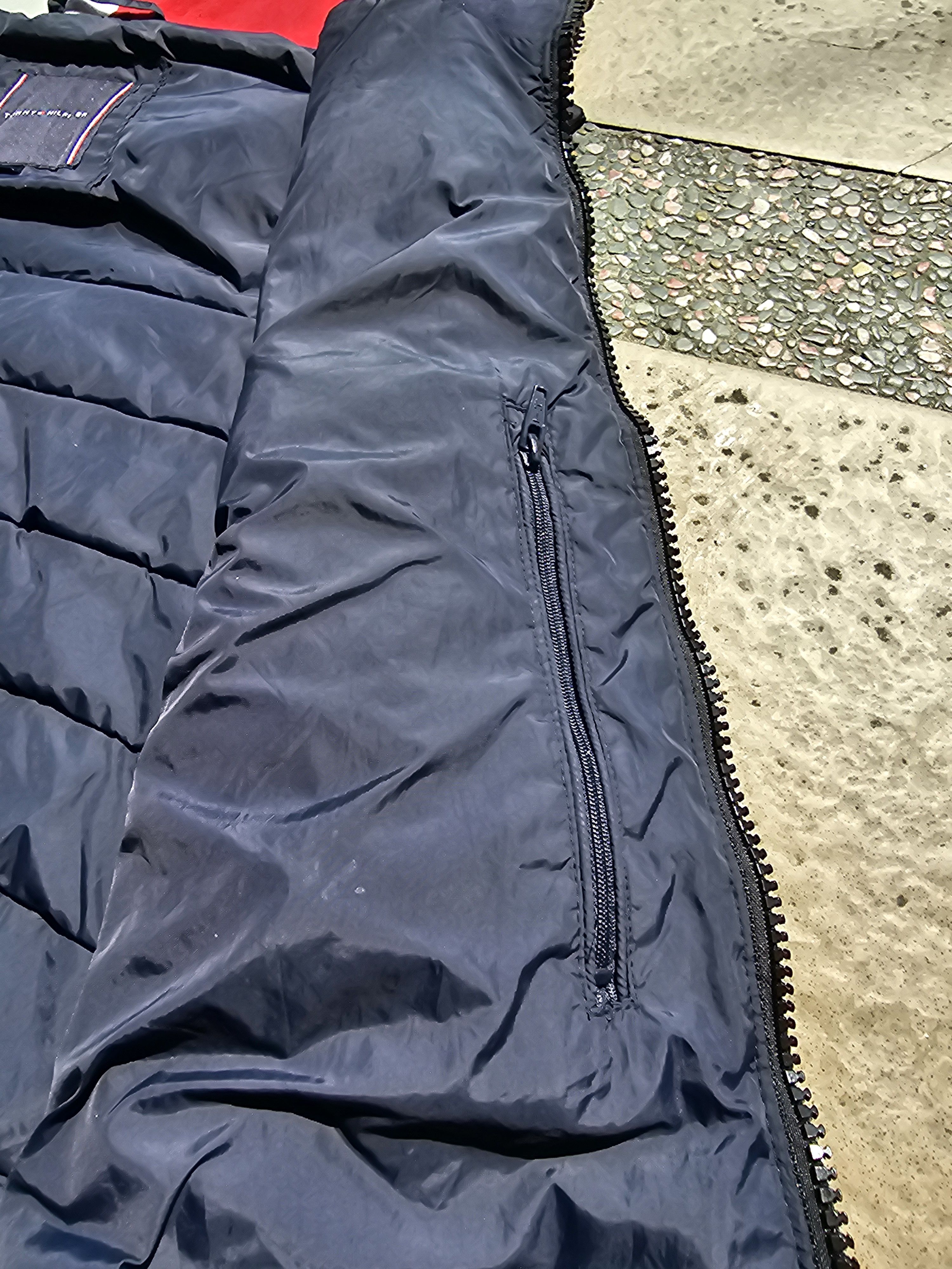 Tommy Hilfiger Tommy Hilfiger Puffer Vest with Hood – Dupont™ Sorona® Fill Size US M / EU 48-50 / 2 - 9 Thumbnail