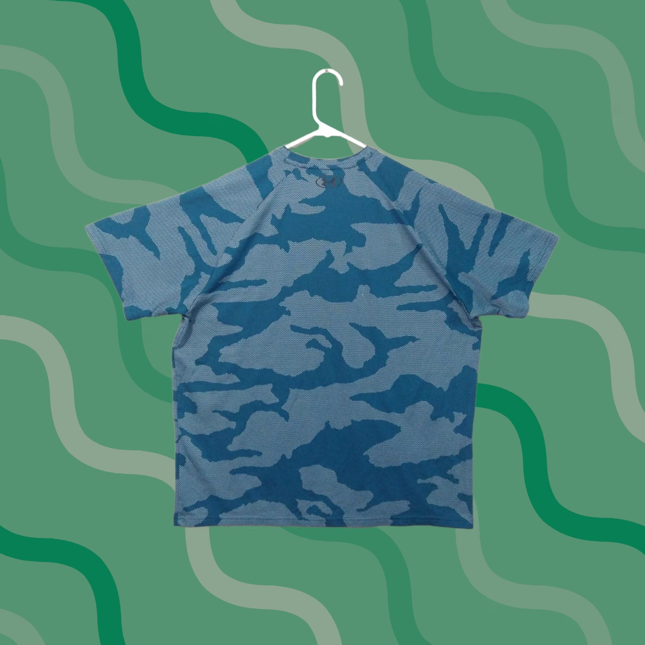 Under Armour Under Armour Shirt Mens XL Blue Camo Velocity Short Sleeve Loose Crew Neck Size US XL / EU 56 / 4 - 1 Thumbnail