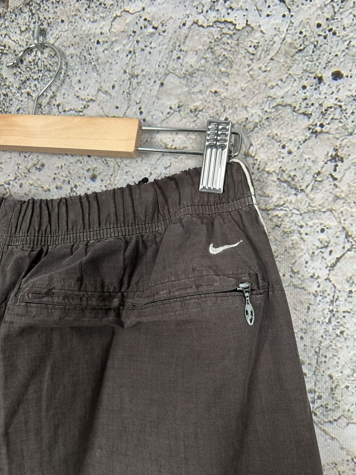 Nike Vintage Nike 90s Tracksuit Sweatpants Baggy Rap 2Pac Rare Size US 34 / EU 50 - 6 Thumbnail