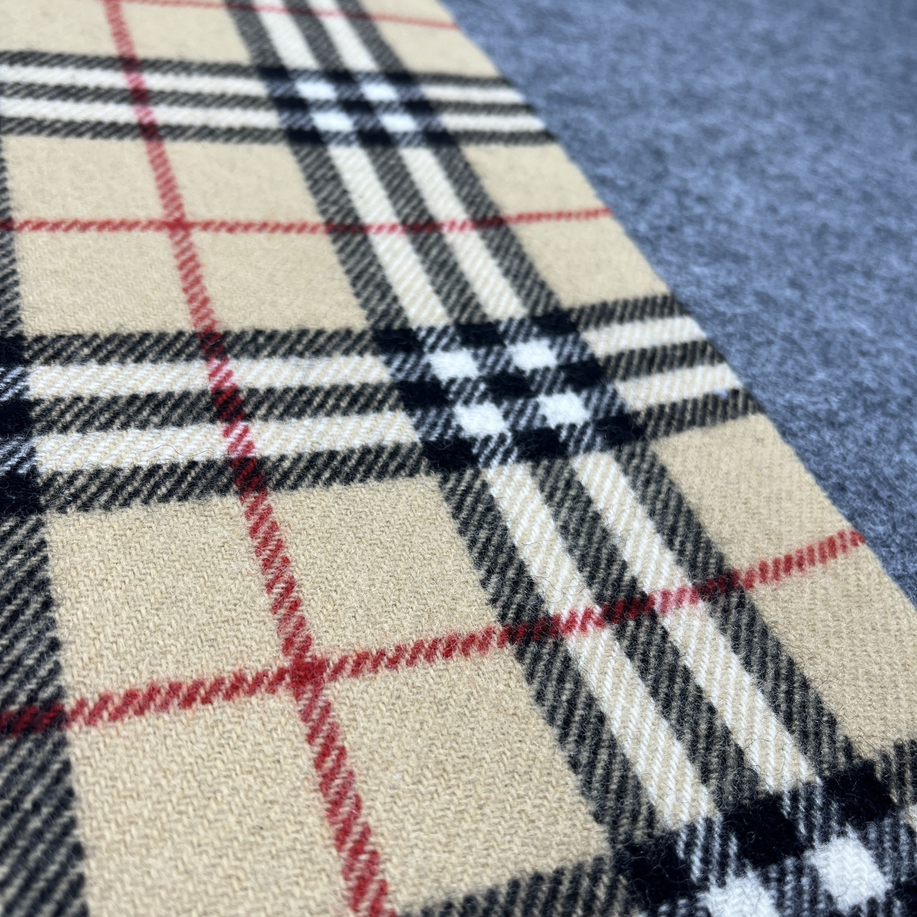 Burberry Burberry Stole / Scarf / Muffler / Neckwear T983 Size ONE SIZE - 7 Thumbnail