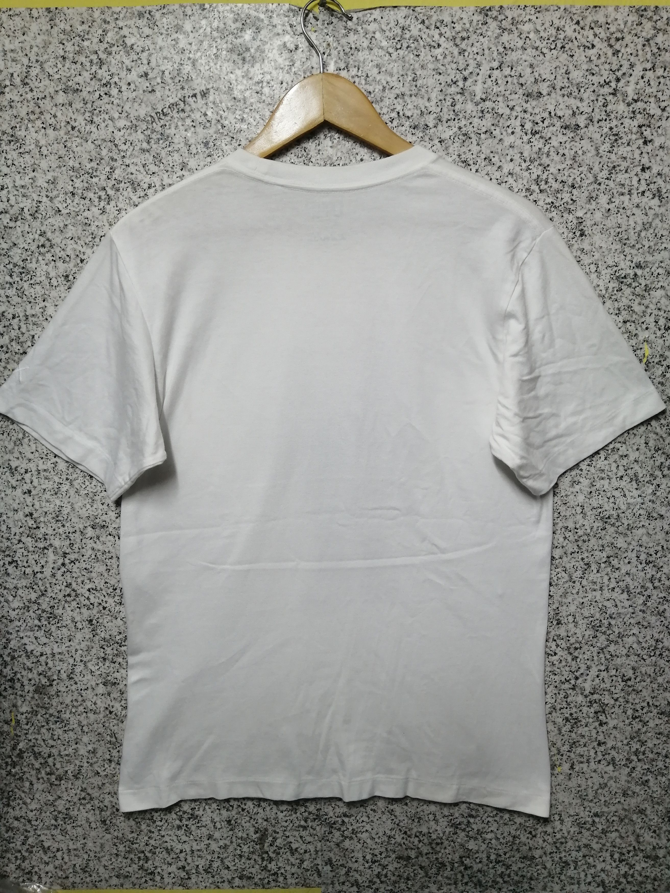 Japanese Brand × Kaws × Vintage 🔥 Rare 🔥 Kaws tshirt Very Rare Size US M / EU 48-50 / 2 - 2 Thumbnail