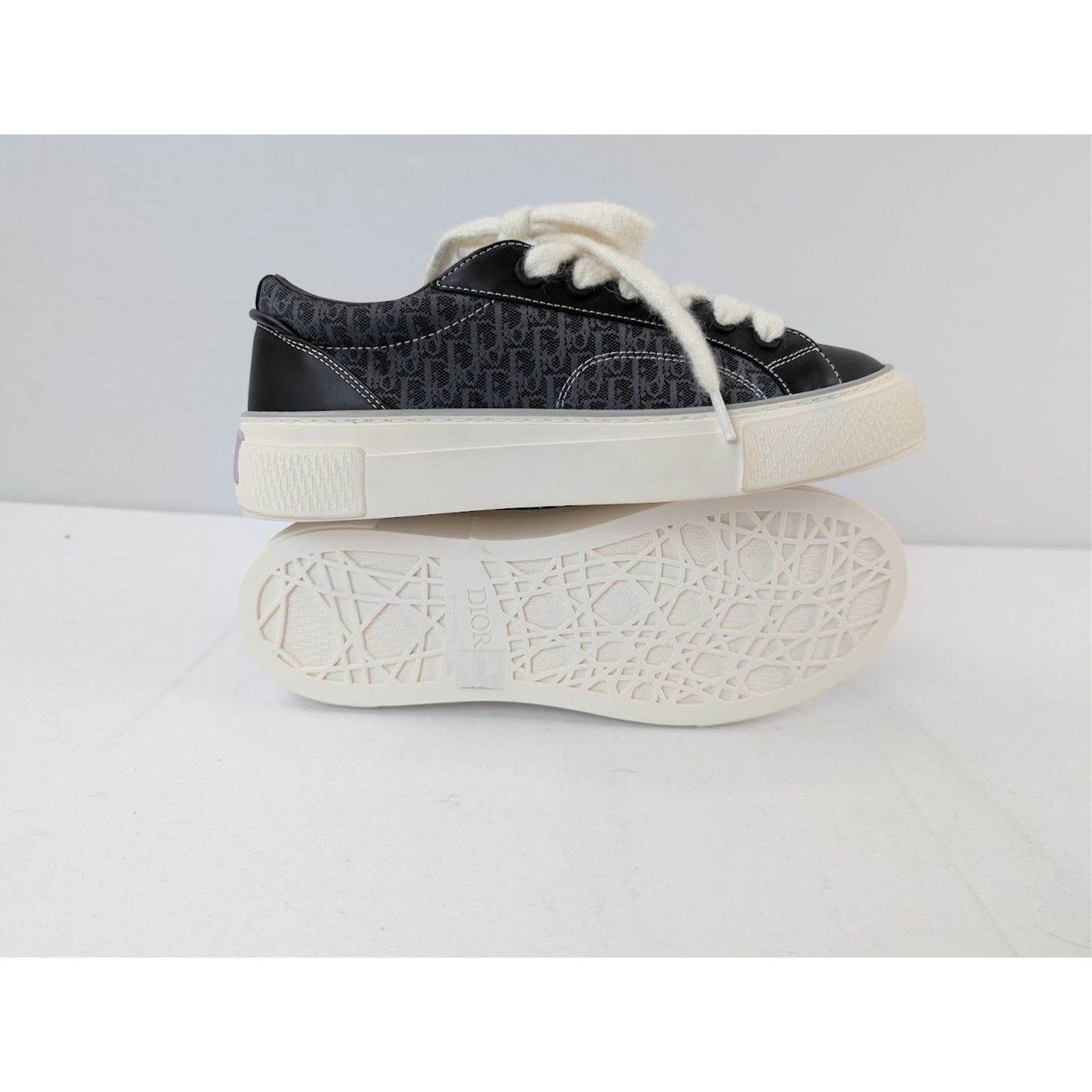 Dior o1rshd1 B33 Low-Top Sneakers in Black Size US 12 / EU 45 - 11 Thumbnail