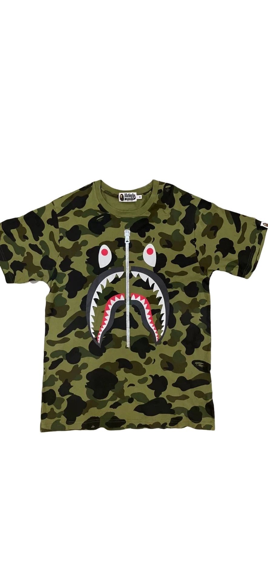 Bape A Bathing Ape Shark Camo T-Shirt Size M Size US M / EU 48-50 / 2 - 1 Thumbnail