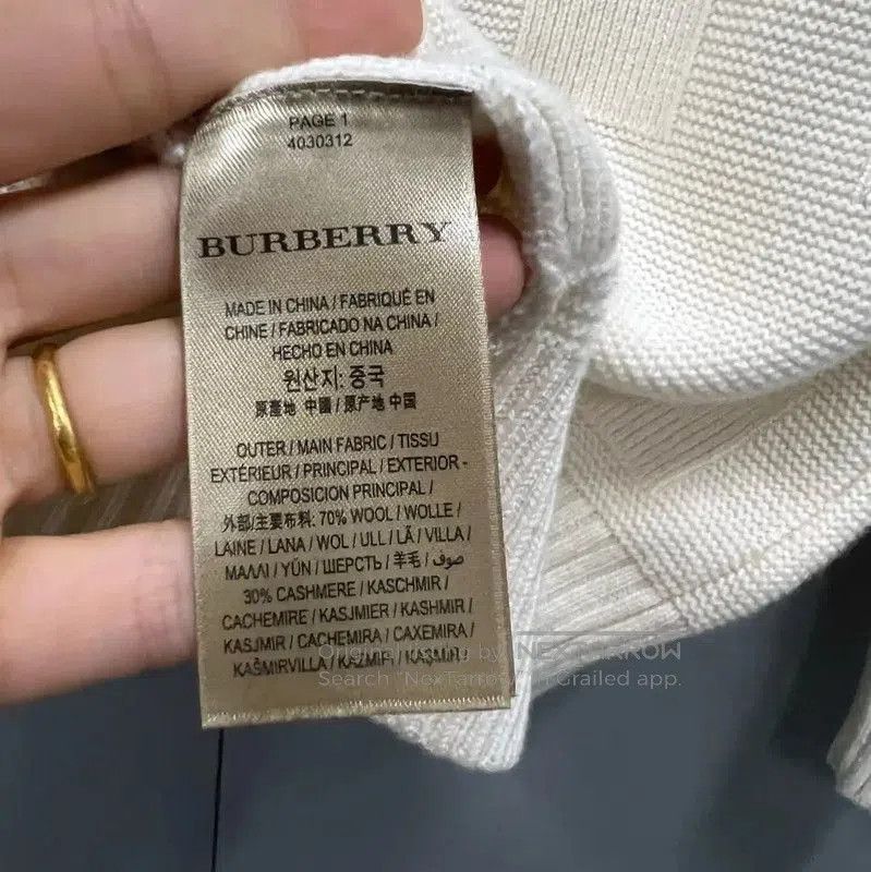 Burberry Burberry Women's Light Beige Wool Sweater. Size S / US 4 / IT 40 - 3 Thumbnail