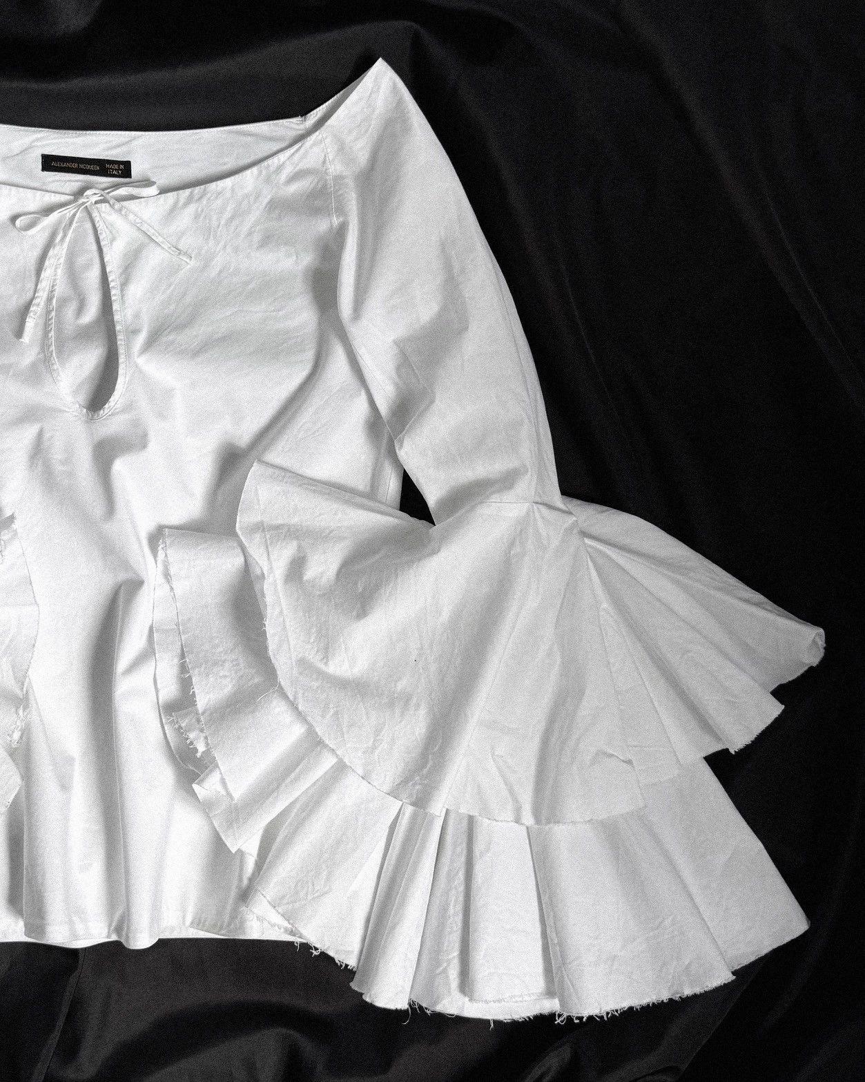 Alexander McQueen Vintage Alexander McQueen 2002 Ruffle Flared Sleeves Top Size S / US 4 / IT 40 - 6 Thumbnail