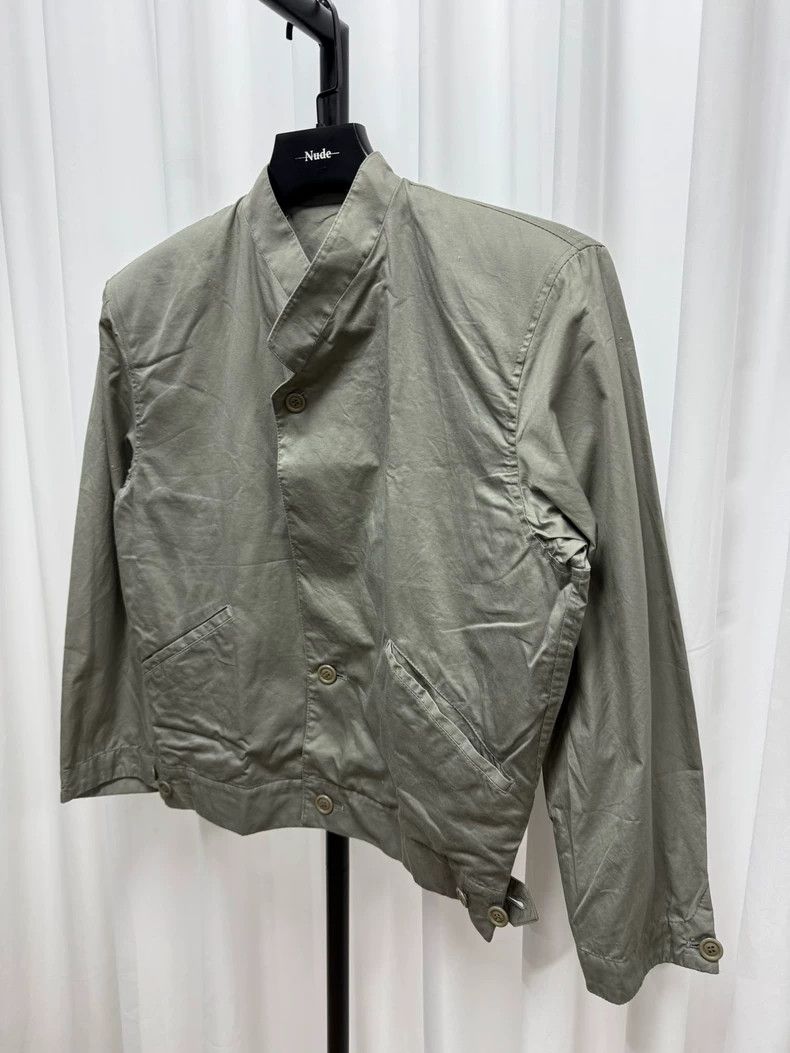 Issey Miyake Issey miyake Large padded shoulder inverted triangle collar Size US S / EU 44-46 / 1 - 2 Thumbnail