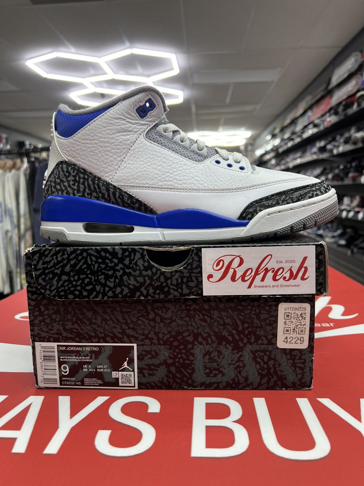 Jordan Brand Air Jordan 3 Racer Blue Size 9 Size US 9 / EU 42 - 1 Thumbnail