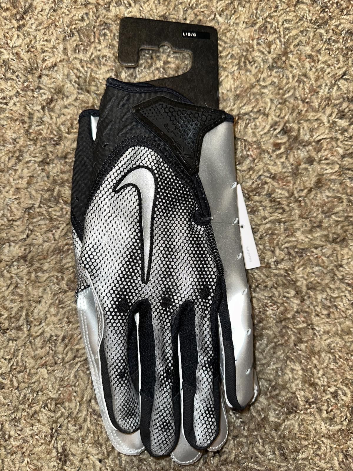 Nike Nike Vapor Jet 7.0 Football Black Silver Gloves Size ONE SIZE - 1 Thumbnail