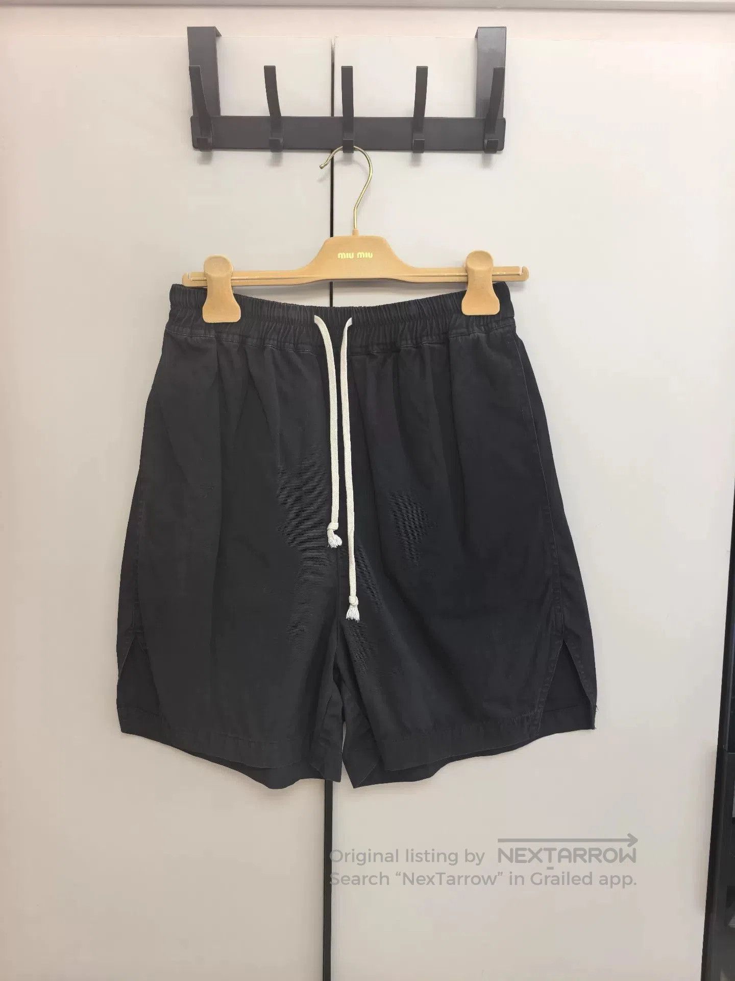 Rick Owens RICK OWENS SS23 Men's Solid Shorts. Size US 28 / EU 44 - 1 Thumbnail