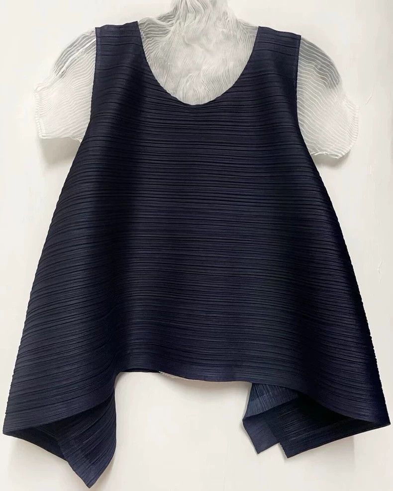 Issey Miyake Issey Miyake Navy blue vest Size L / US 10 / IT 46 - 1 Thumbnail