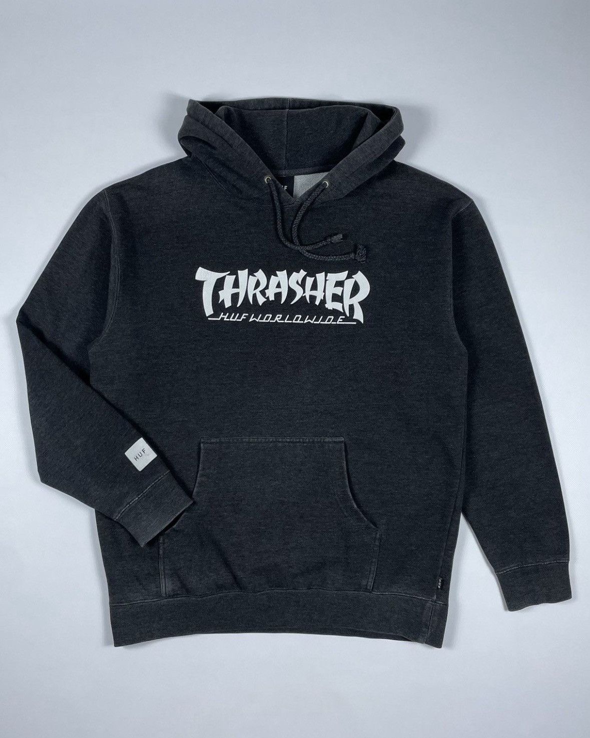HUF × THRASHER ハフ × スラッシャー パーカー BAYVIEW P/O