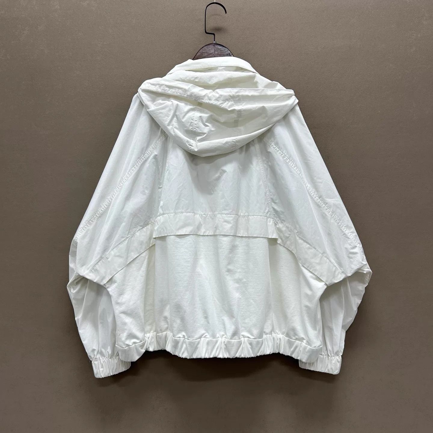 Brunello Cucinelli Brunello Cucinelli 99 New White Jacket M Size M / US 6-8 / IT 42-44 - 2 Thumbnail