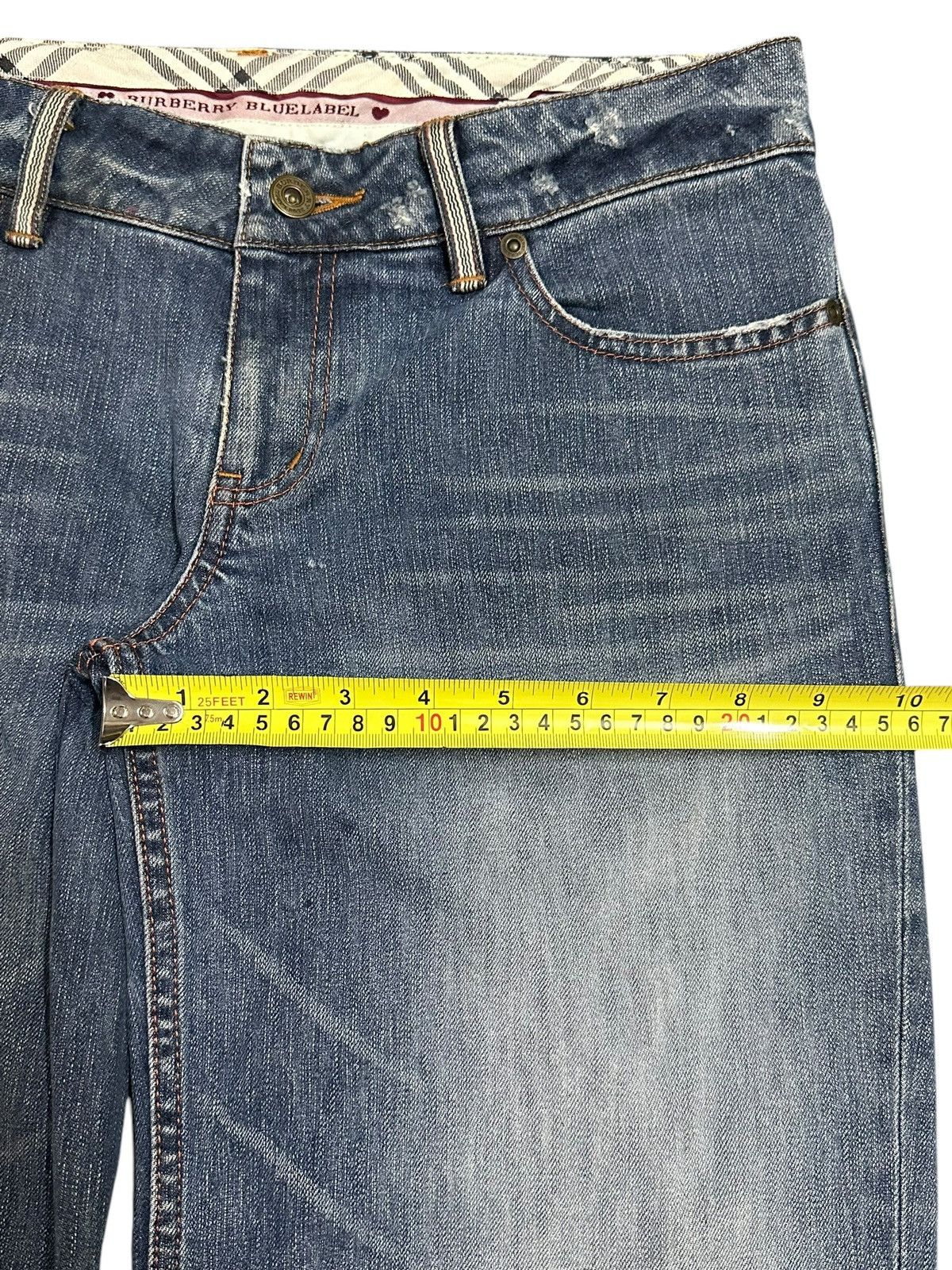 Burberry Vintage Burberry Blue Label Faded Wash Baggy Jeans Size US 31 - 15 Thumbnail