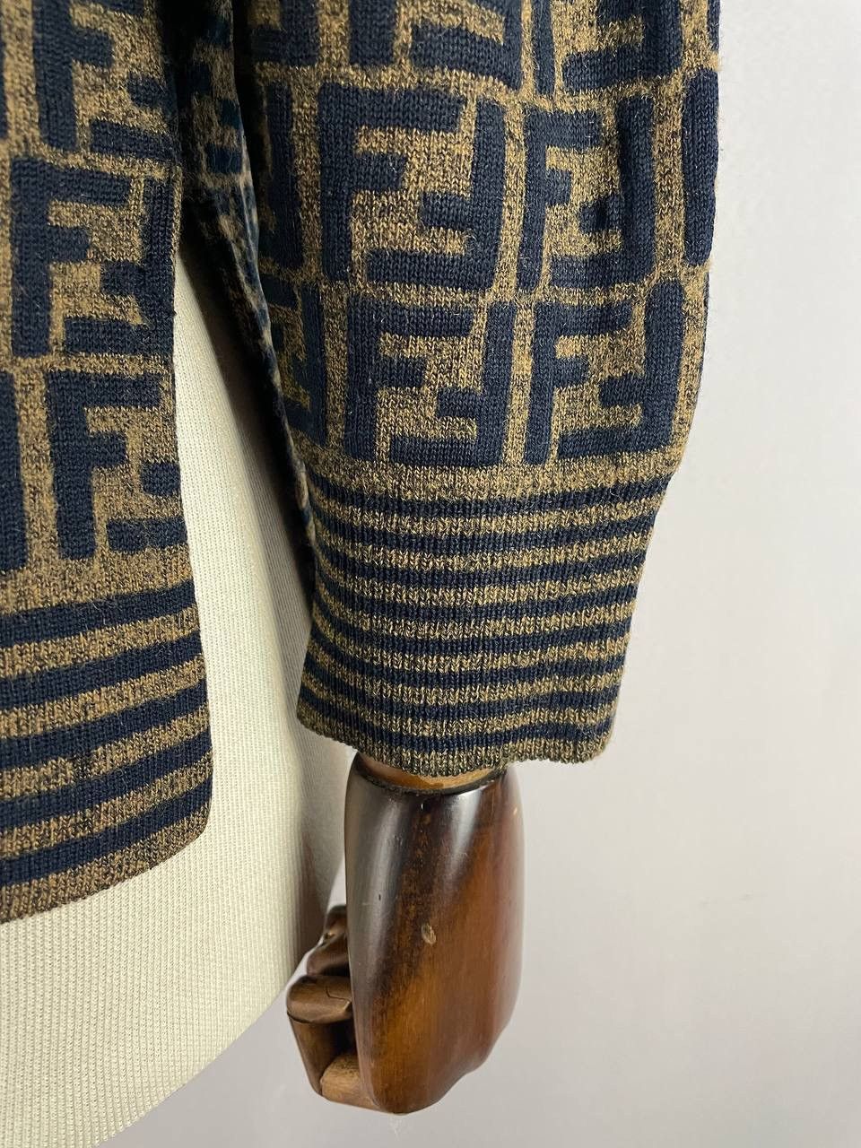 Fendi Fendi Vintage Sweater Monogram Size M / US 6-8 / IT 42-44 - 6 Thumbnail