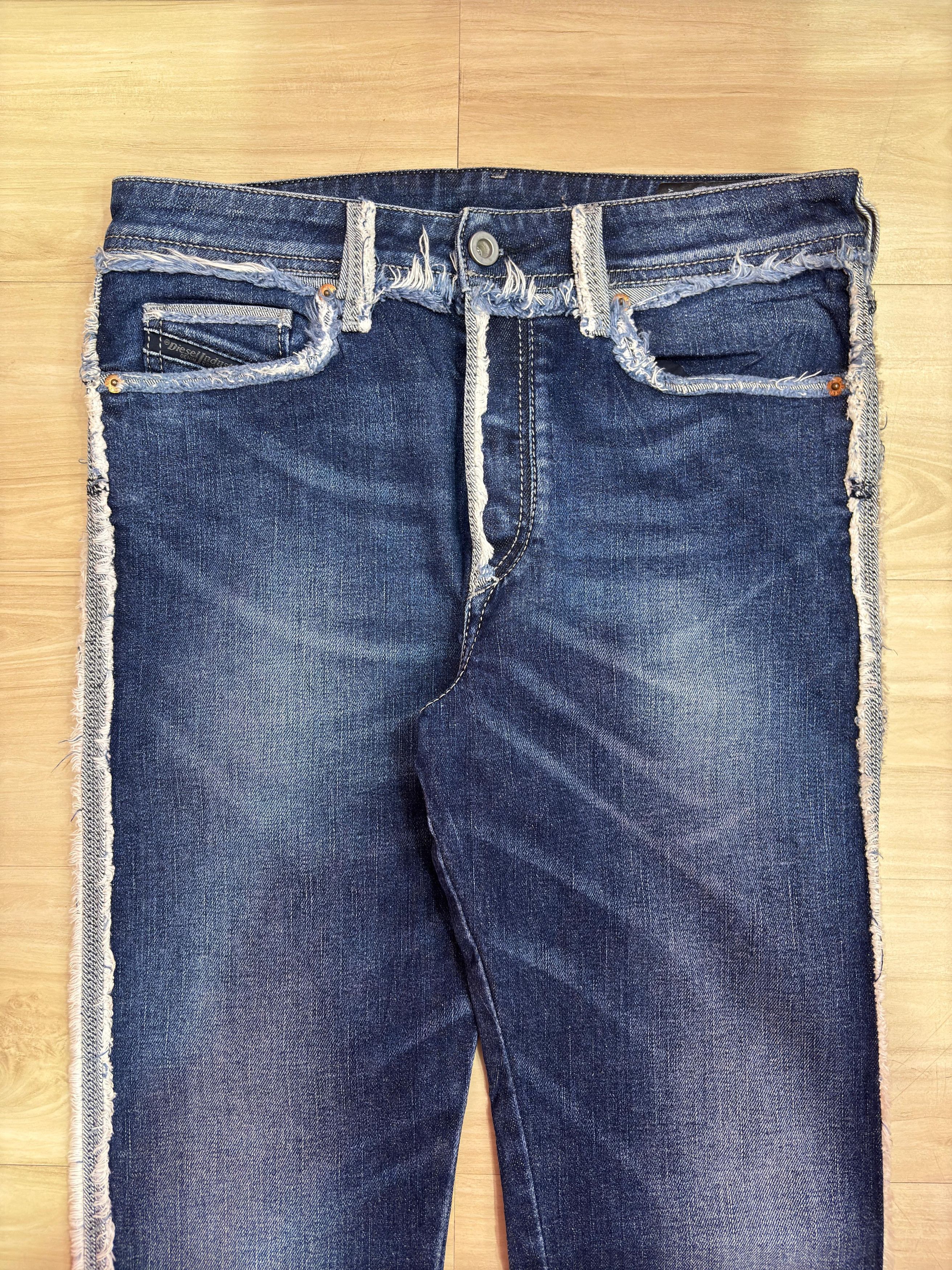 Diesel Diesel Frayed seam Jean (runs small) Button front- slim leg Size 27" / US 4 / IT 40 - 5 Thumbnail