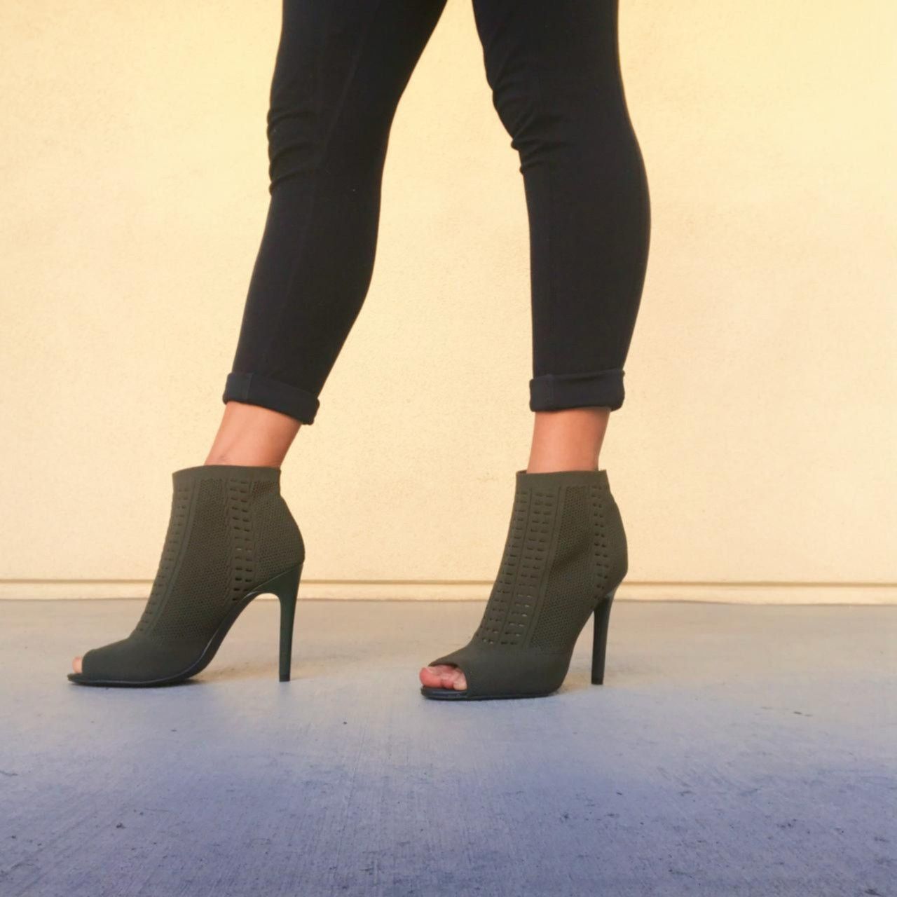 Steve Madden Steve Madden Candid Heel In Olive Size US 8 / IT 38 - 1 Thumbnail