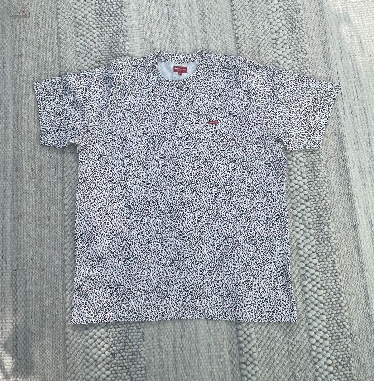 Supreme Supreme Pink Leopard Print T Shirt Size US XL / EU 56 / 4 - 1 Thumbnail