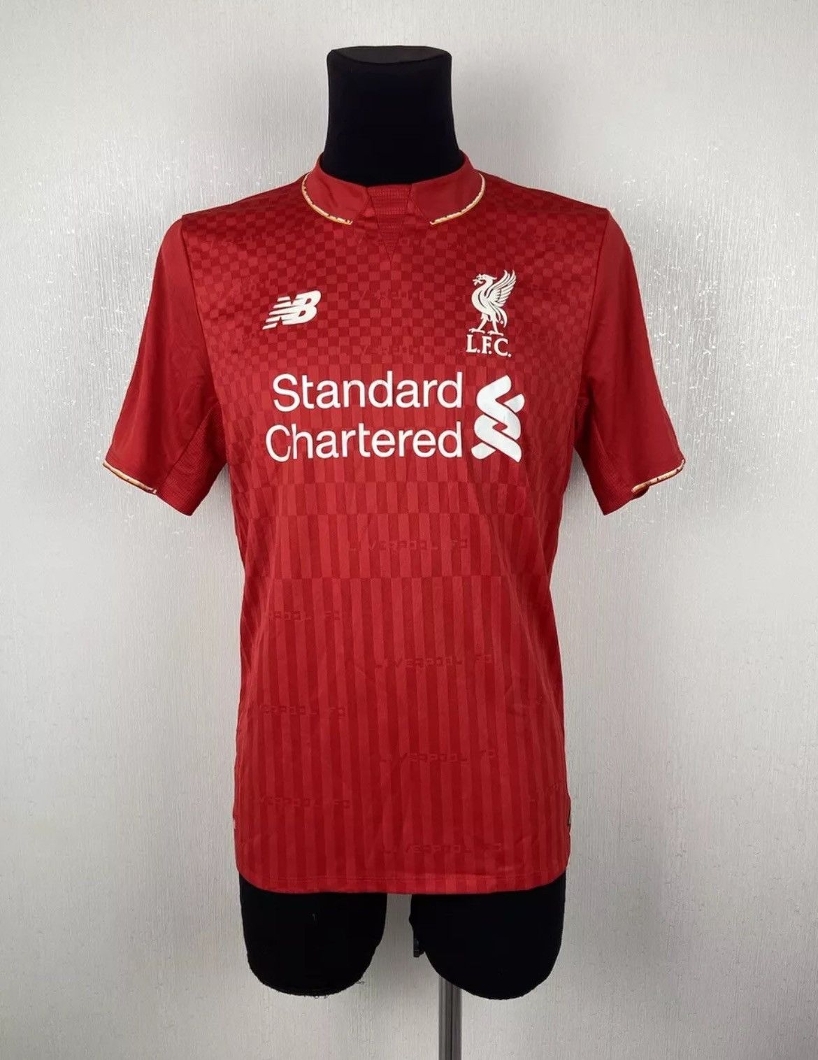 New Balance × Vintage Liverpool FC 2015/2016 Jersey Shirt New Balance Red Size M Size US M / EU 48-50 / 2 - 1 Thumbnail