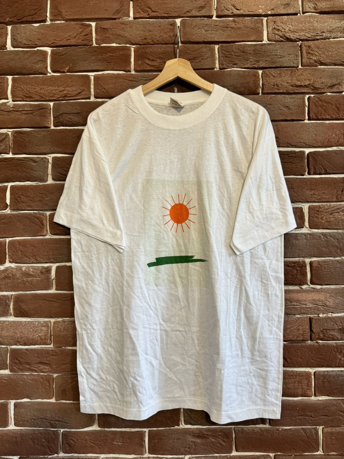 Fiorucci Vintage 90s Fiorucci Sun Flower Art Tee Hype Designer 2 whit Size US XXL / EU 58 / 5 - 1 Thumbnail