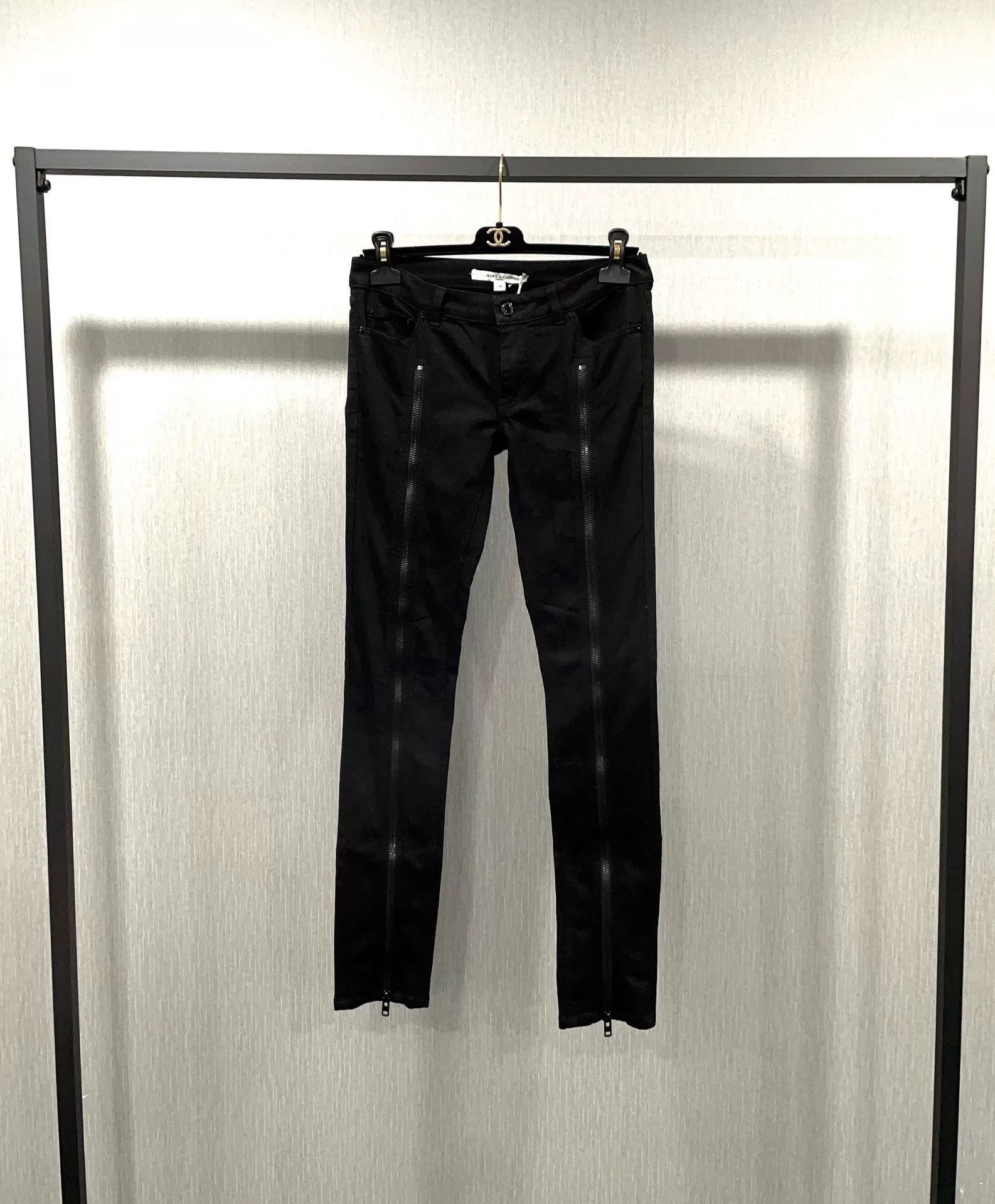 Givenchy GIVENCHY Black Zipper Design Skinny Jeans Size US 38 / EU 54 - 1 Thumbnail