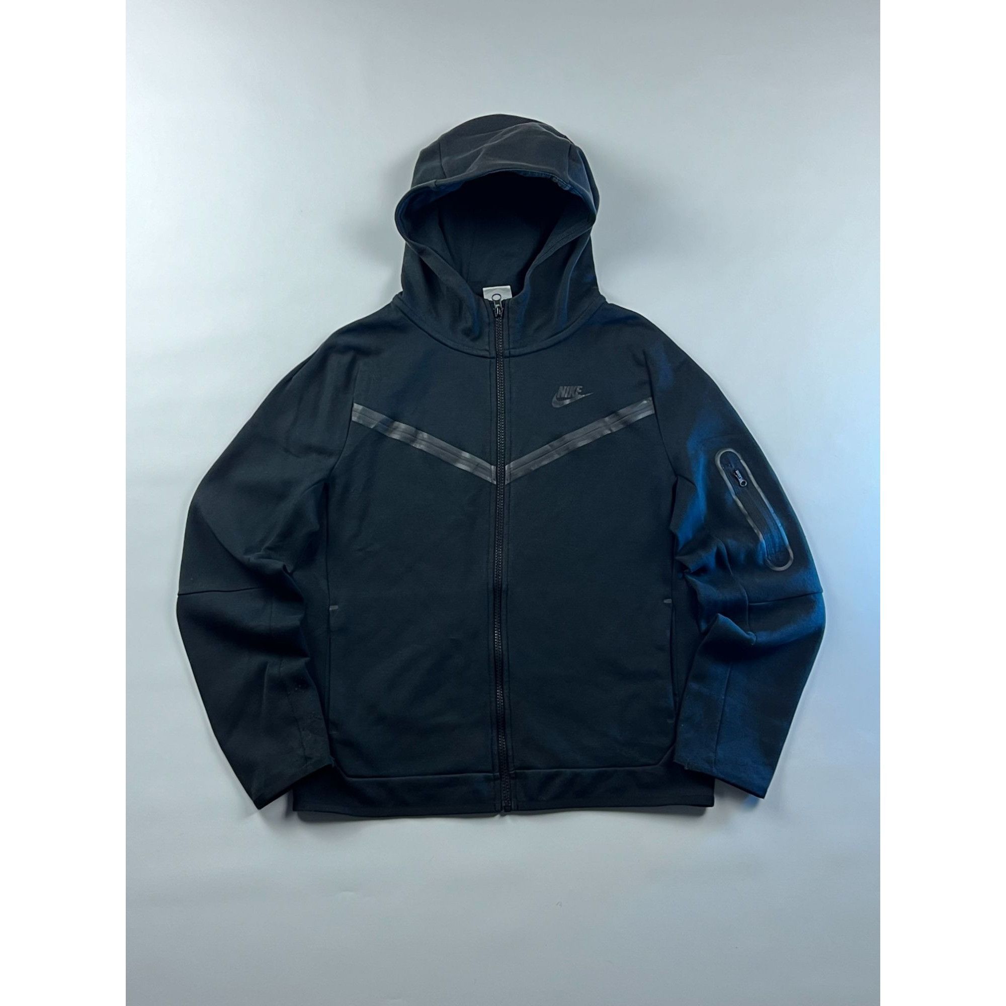 Nike Nike Tech Fleece Full-Zip Hoodie Black Size US XS / EU 42 / 0 - 1 Thumbnail