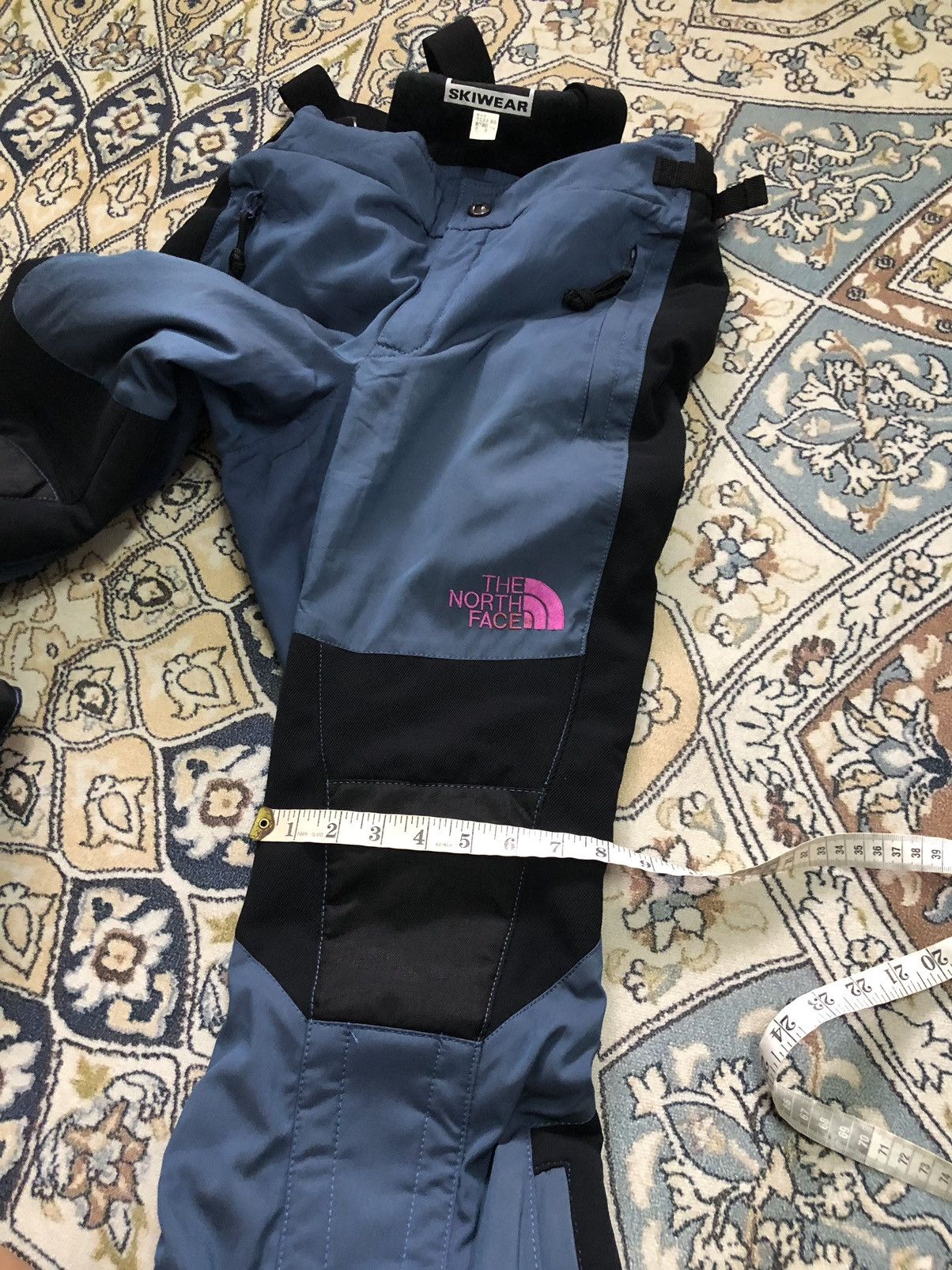 The North Face Vintage The North Face Mogul Skiwear Jumpsuit/Pants Size 30" / US 8 / IT 44 - 21 Thumbnail
