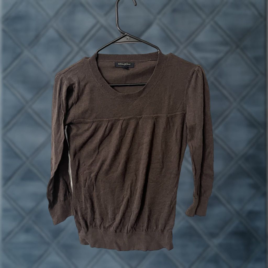 Banana Republic Banana Republic Women Crew Neck Sweater Size Small Brown Solid Pullover with Pockets Size S / US 4 / IT 40 - 1 Thumbnail