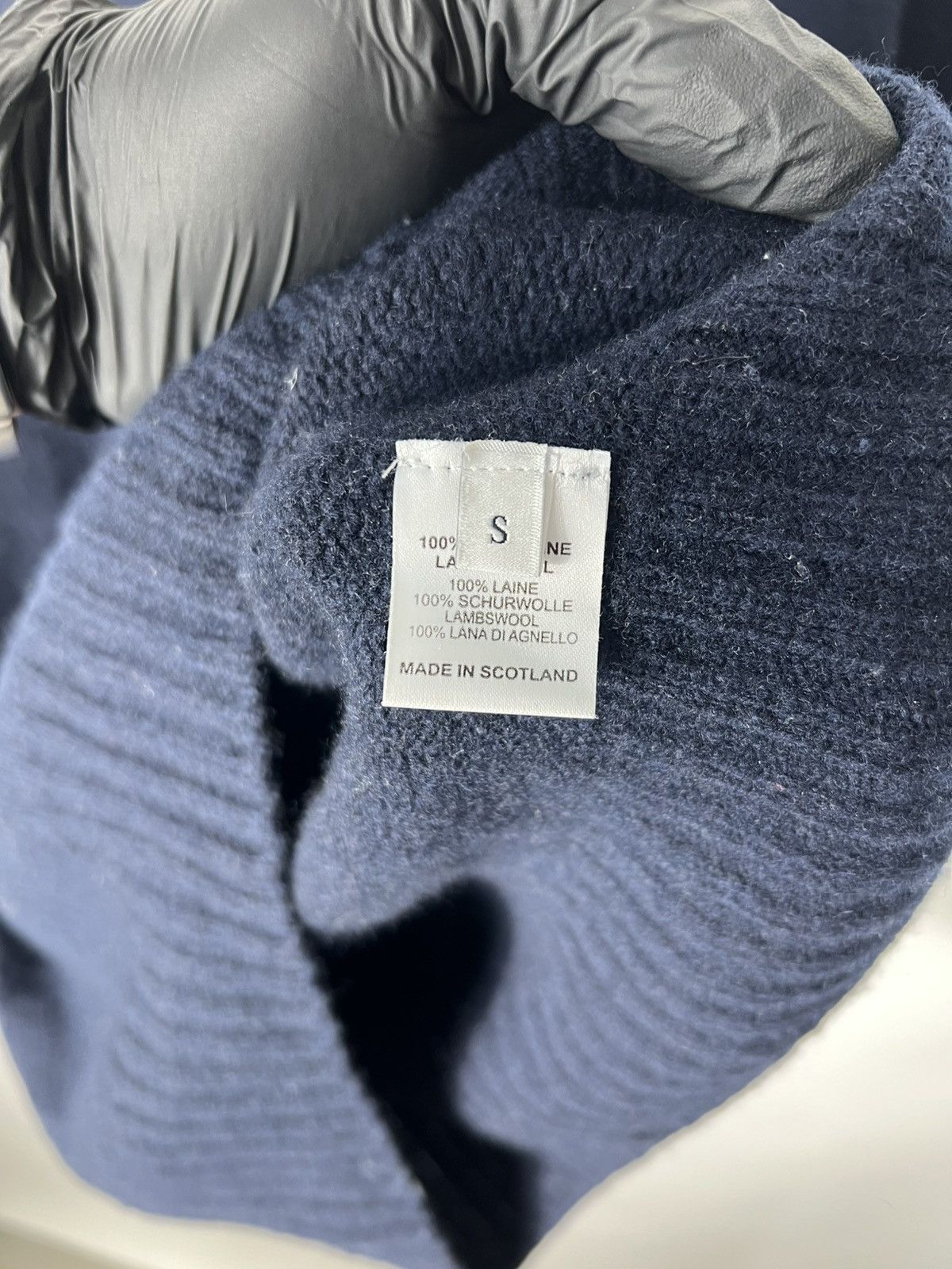 Officine Generale Vintage luxury Designer Officine Generale Wool Sweater Size US S / EU 44-46 / 1 - 3 Thumbnail