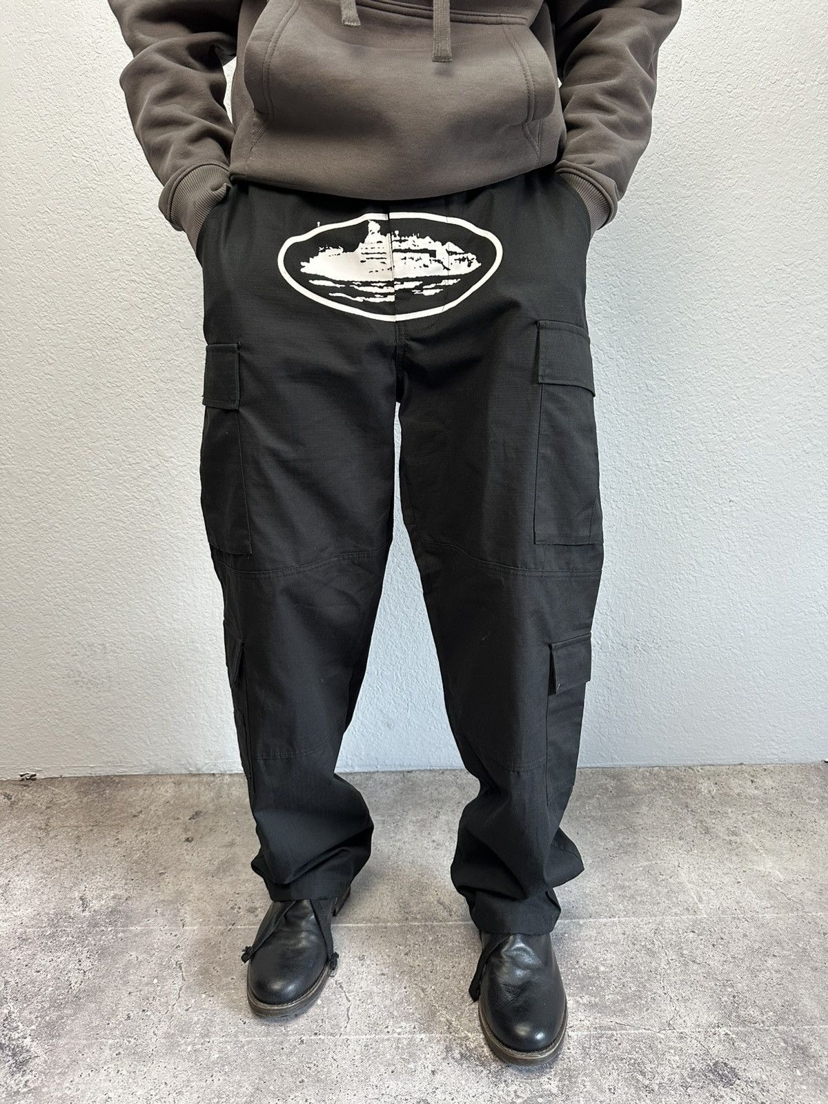 Corteiz Vintage Corteiz Cargo Pants Black Big Logo Size US 32 / EU 48 - 1 Thumbnail