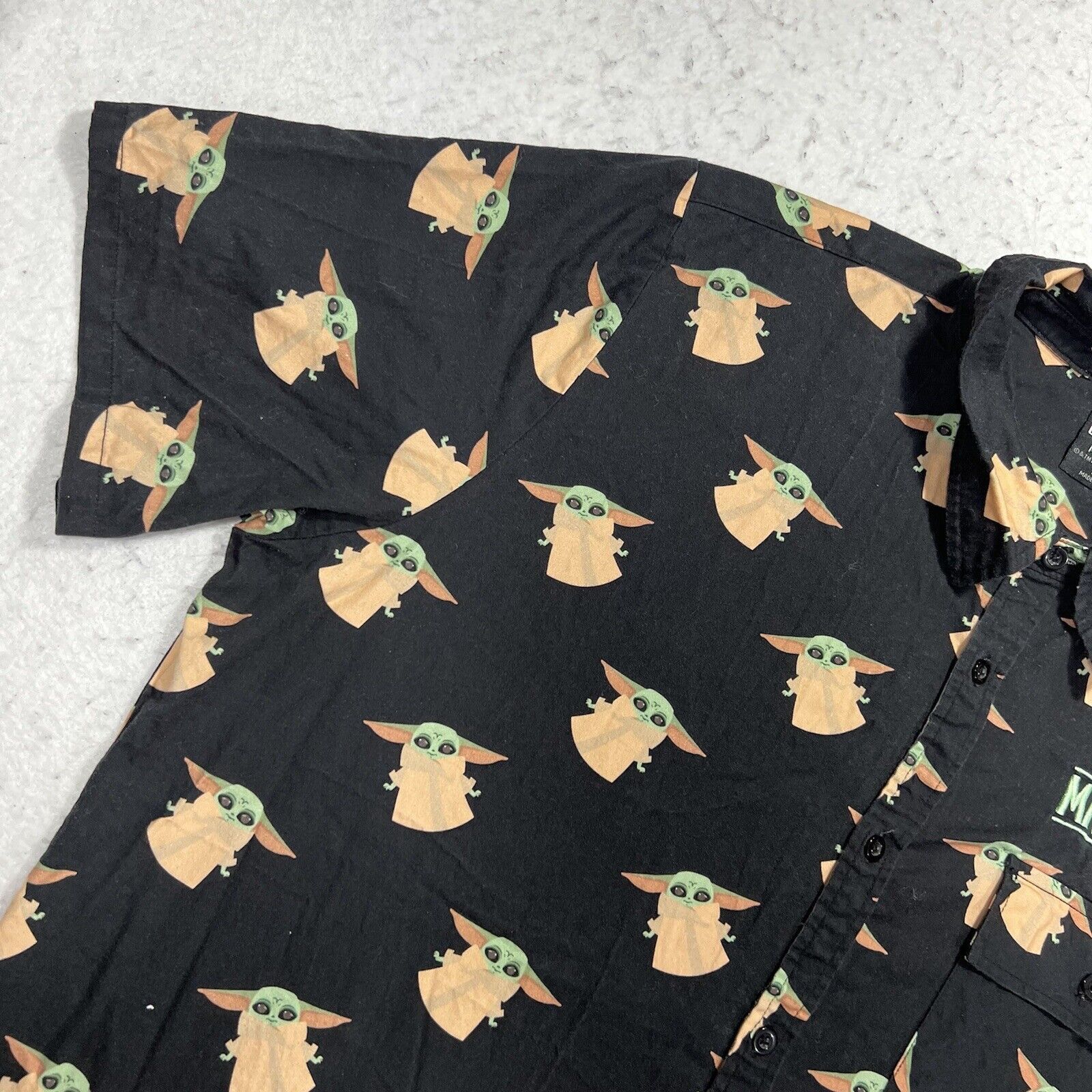 Star Wars Star Wars Celebration The Mandalorian Yoda Button Shirt Size US L / EU 52-54 / 3 - 5 Thumbnail