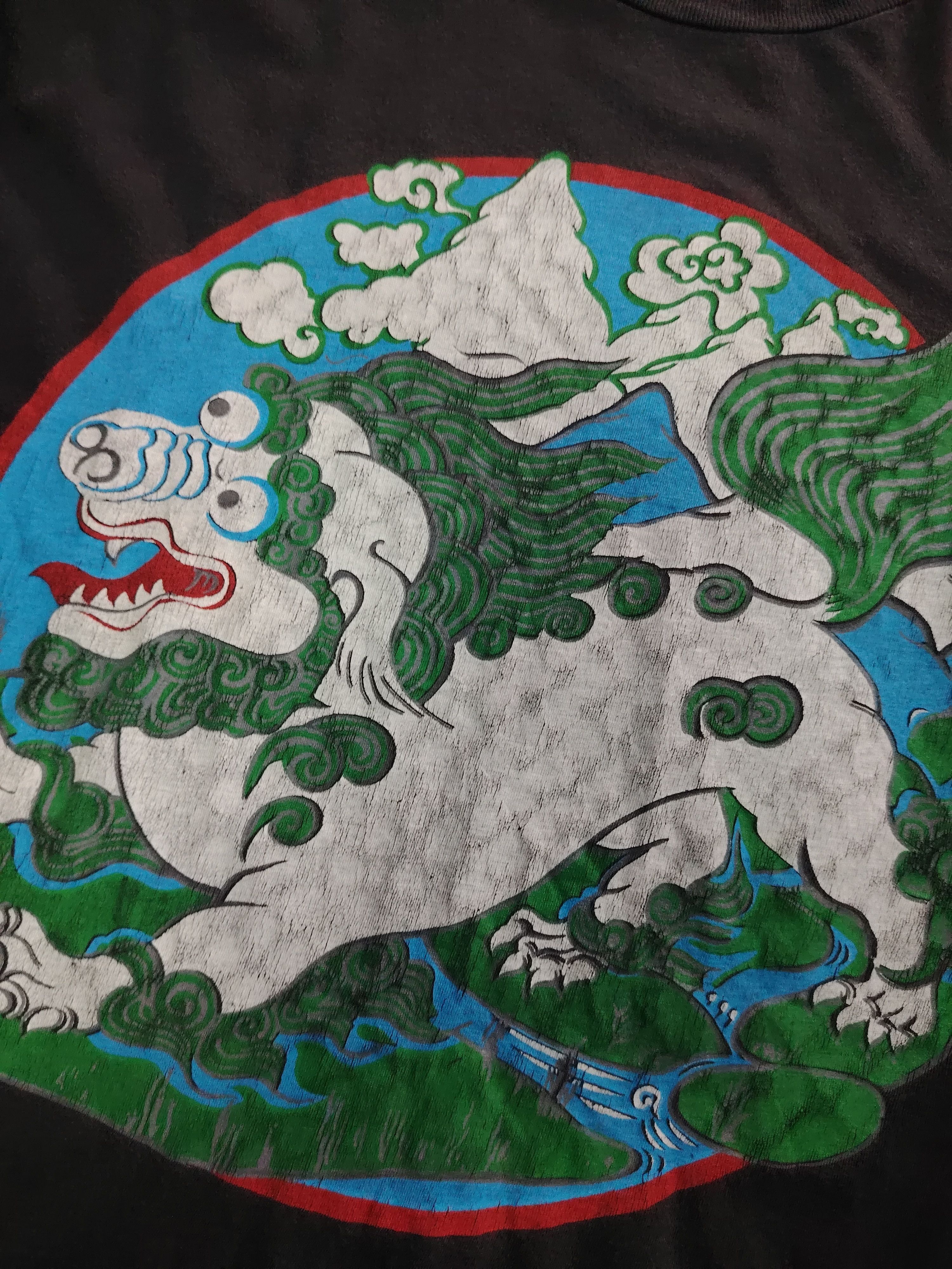 Vintage Vintage Art Japanese lion Komainu t shirt Size US L / EU 52-54 / 3 - 4 Thumbnail