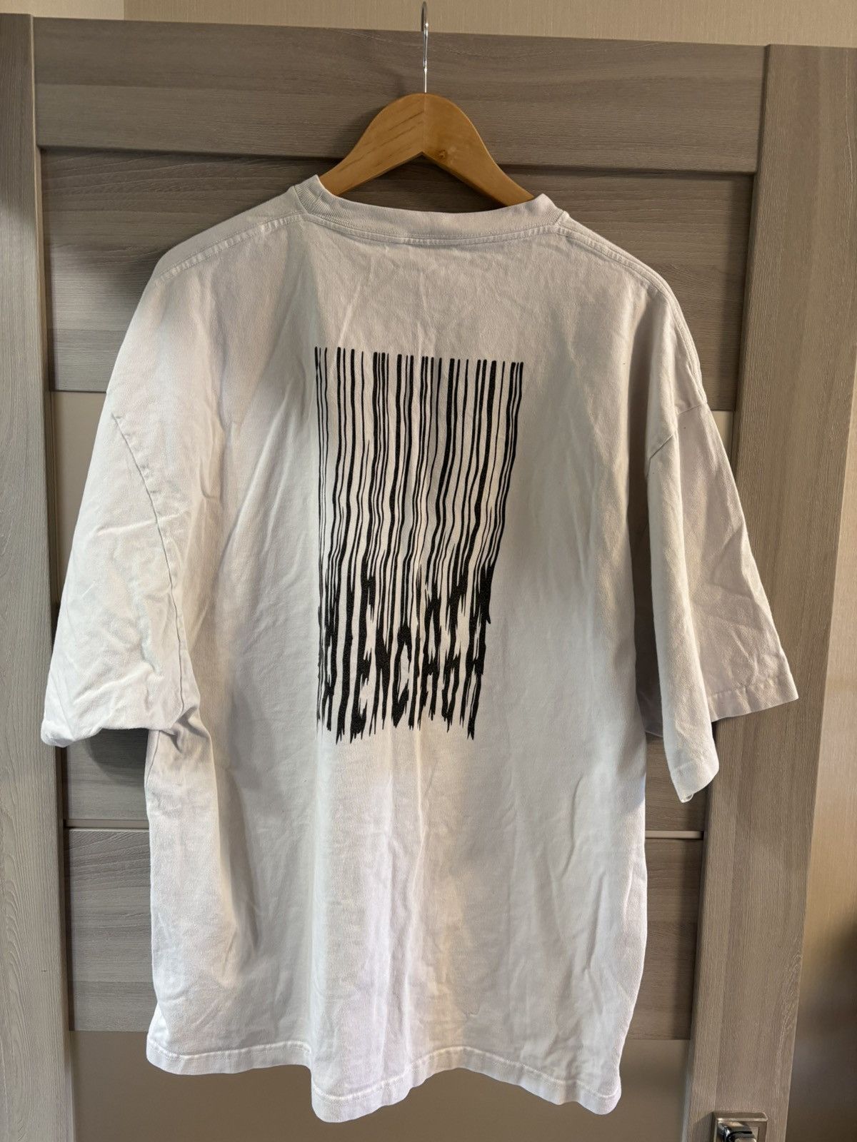 Balenciaga Balenciaga barcode t shirt Size US M / EU 48-50 / 2 - 2 Thumbnail