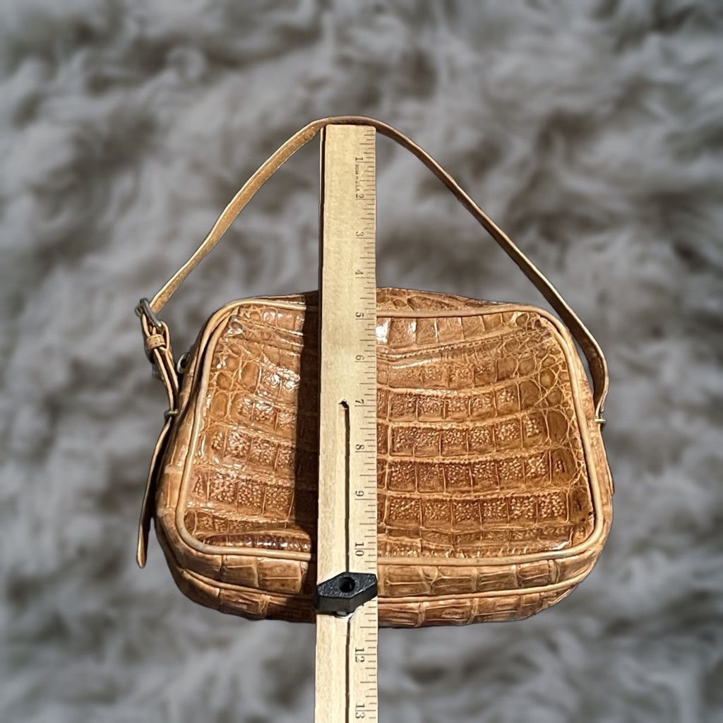 Donna Elissa Croc Embossed Leather Shoulder Bag Women Leather Brown Vintage T44 Gallery Embossed Leather Shoulder Bag Mens?